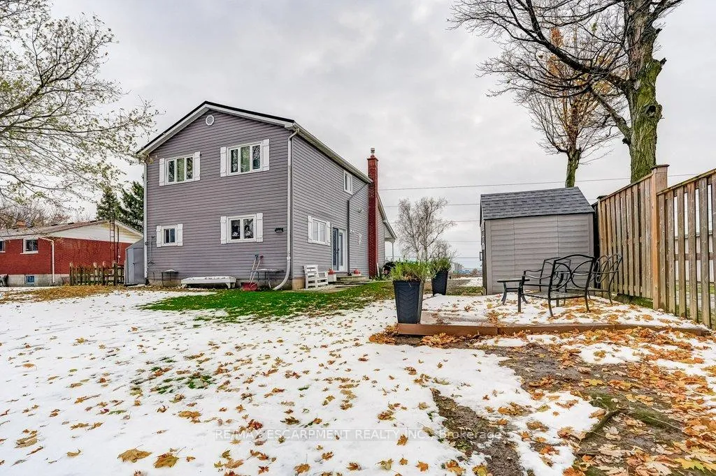 Photo 32 of 9188 Dickenson Road W, Hamilton, Rural Glanbrook — HOMEH
