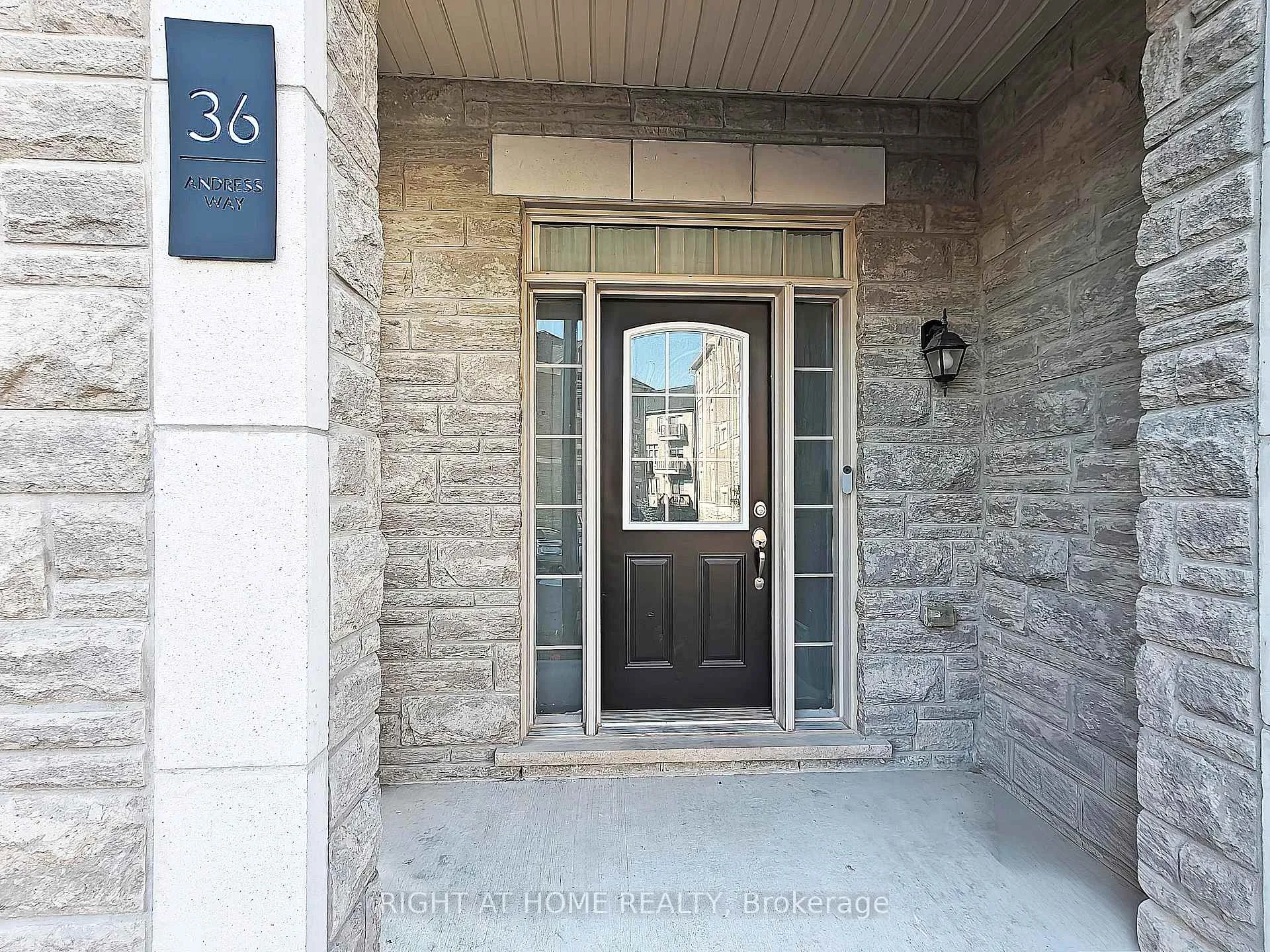Photo 2 of 36 Andress Way, Markham, Cedarwood — HOMEH