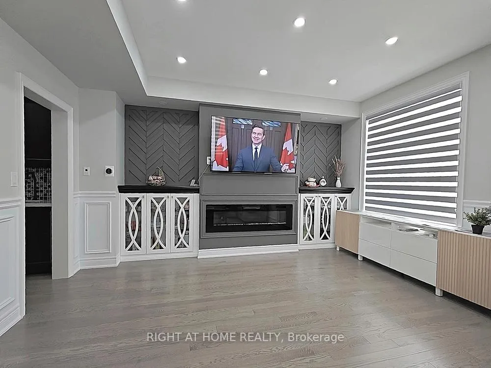 Photo 11 of 36 Andress Way, Markham, Cedarwood — HOMEH