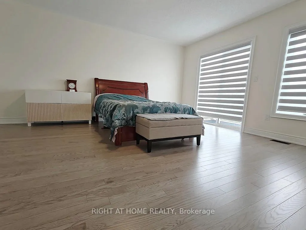 Photo 20 of 36 Andress Way, Markham, Cedarwood — HOMEH