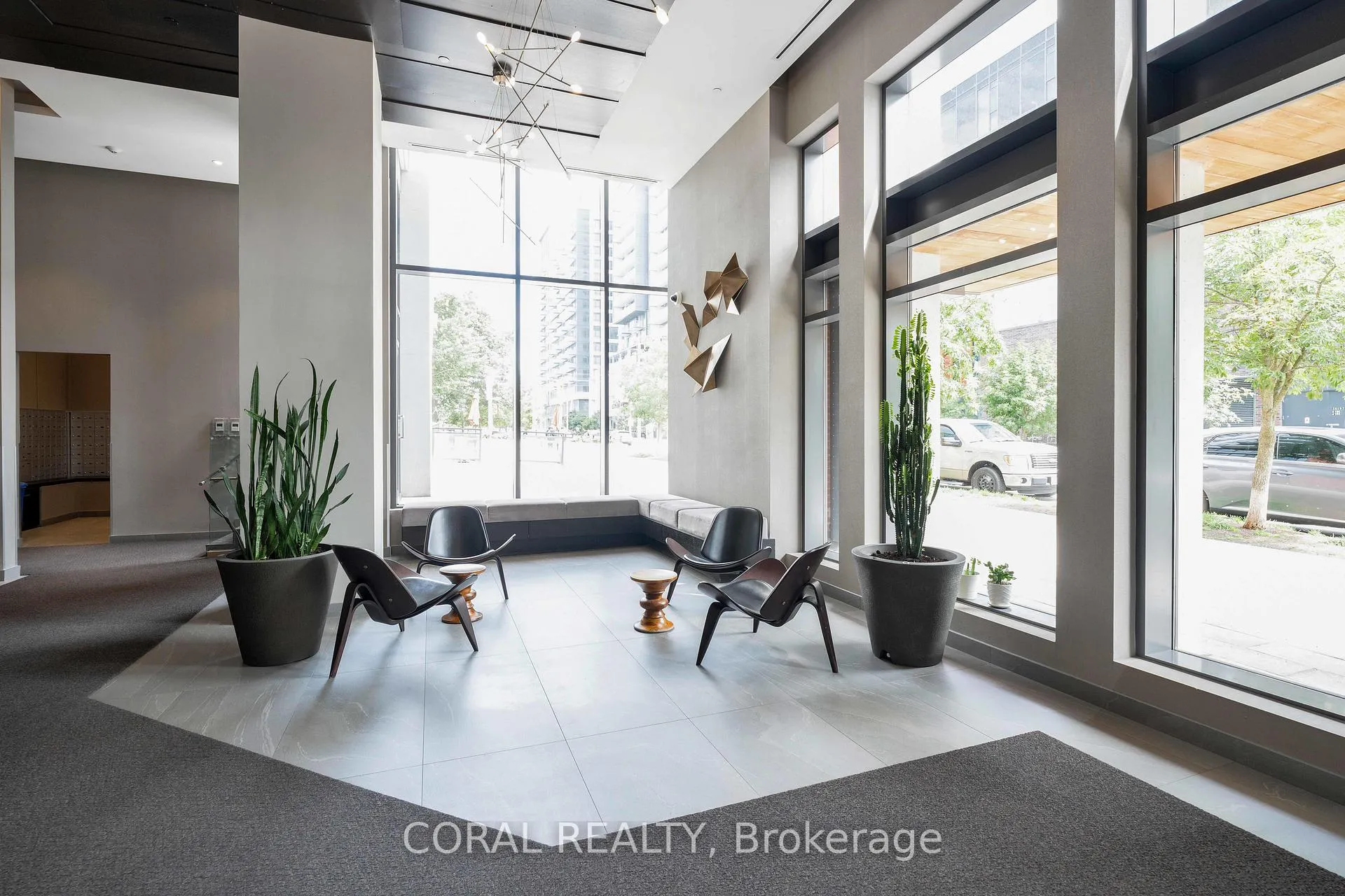 Photo 4 of Unit 2409, 170 Sumach Street, Toronto, Regent Park — HOMEH