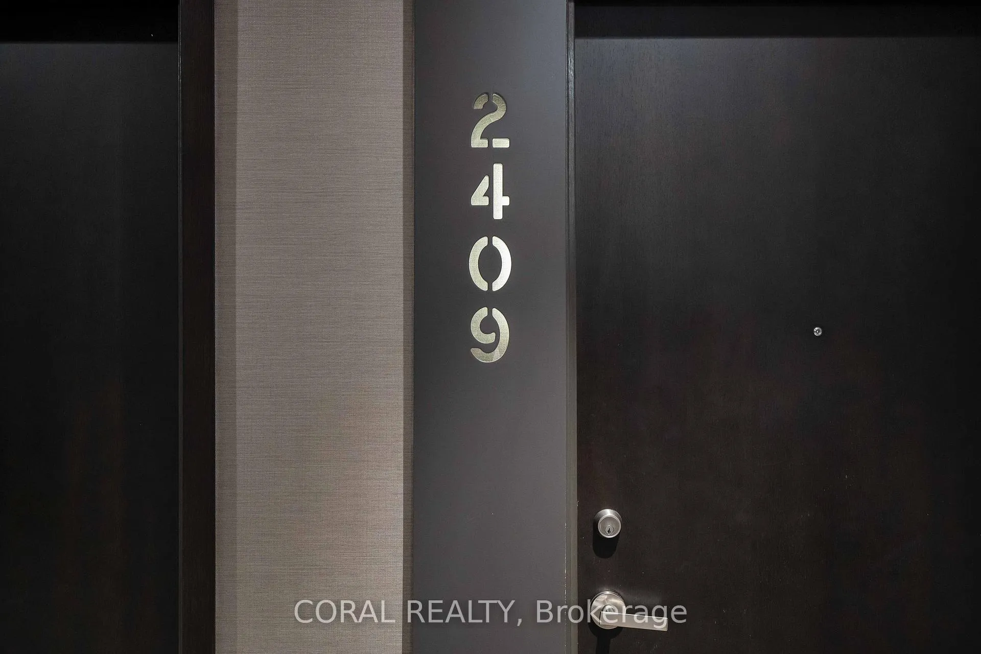 Photo 5 of Unit 2409, 170 Sumach Street, Toronto, Regent Park — HOMEH