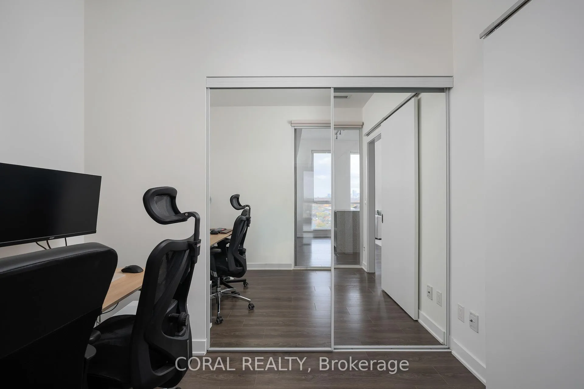 Photo 9 of Unit 2409, 170 Sumach Street, Toronto, Regent Park — HOMEH