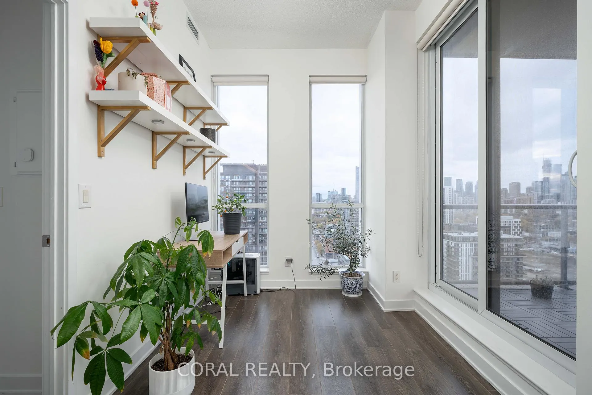 Photo 21 of Unit 2409, 170 Sumach Street, Toronto, Regent Park — HOMEH