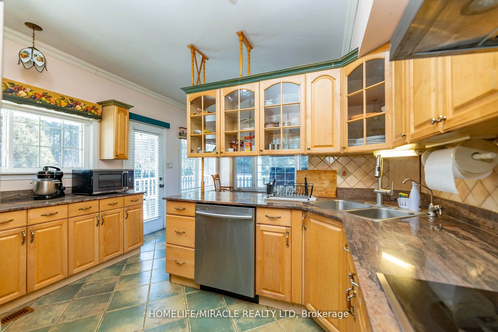 Photo 12 of 115 King Street, Caledon, Rural Caledon — HOMEH
