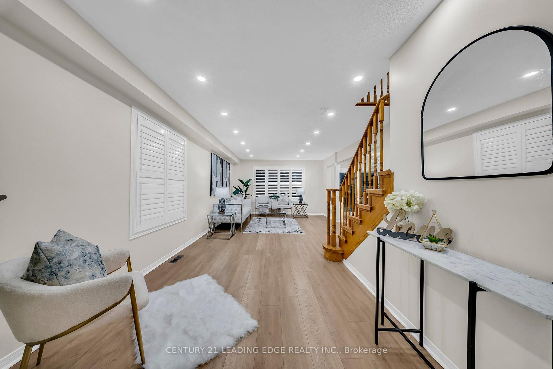 Photo 5 of 12 Styles Crescent, Ajax, Northeast Ajax — HOMEH