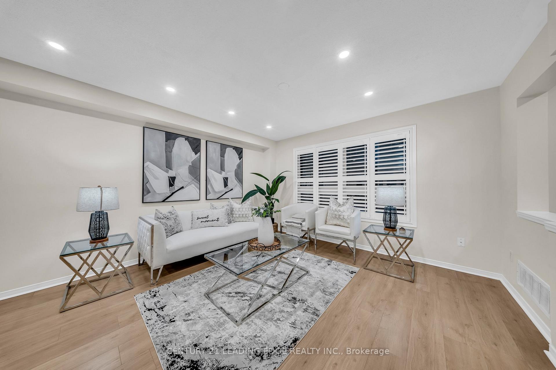 Photo 8 of 12 Styles Crescent, Ajax, Northeast Ajax — HOMEH