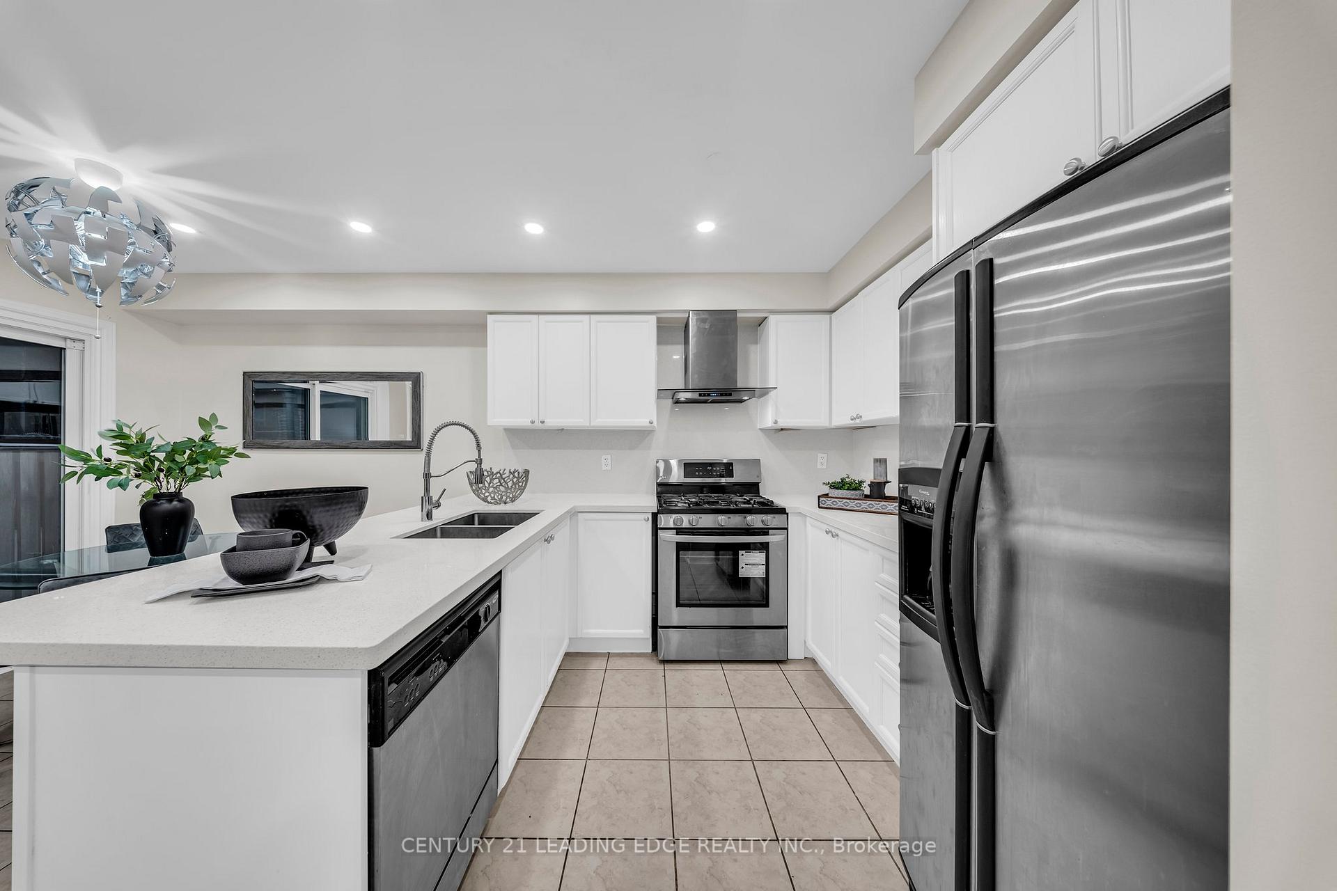 Photo 11 of 12 Styles Crescent, Ajax, Northeast Ajax — HOMEH
