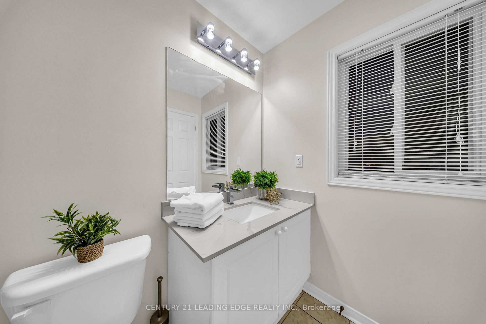 Photo 26 of 12 Styles Crescent, Ajax, Northeast Ajax — HOMEH