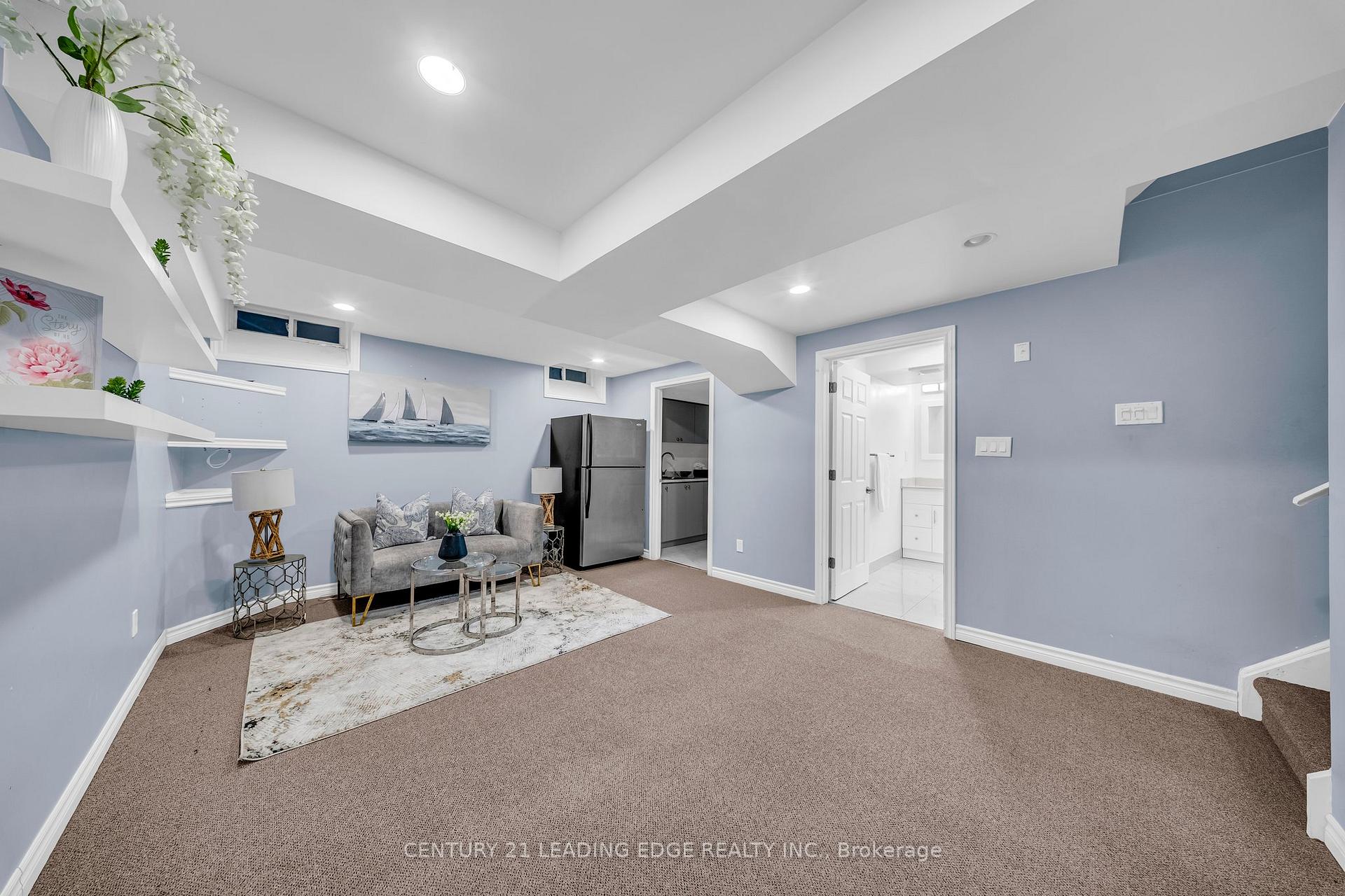 Photo 31 of 12 Styles Crescent, Ajax, Northeast Ajax — HOMEH