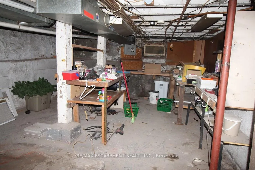 Photo 26 of 19 Emerald Street N, Hamilton, Landsdale — HOMEH