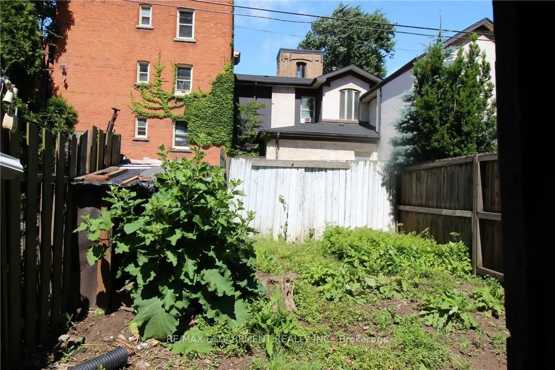 Photo 28 of 19 Emerald Street N, Hamilton, Landsdale — HOMEH