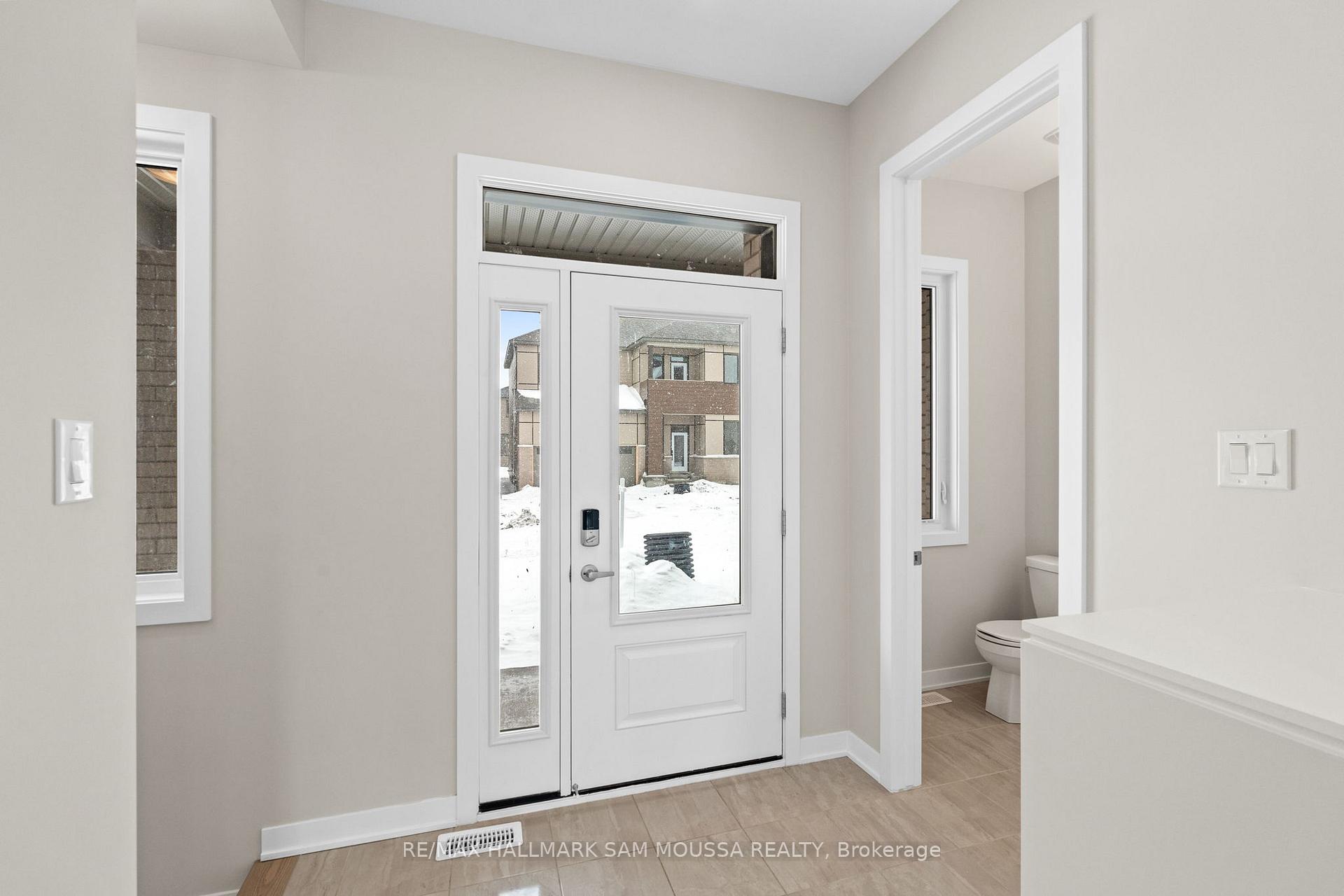 Photo 5 of 410 Euphoria Crescent, Ottawa, Barrhaven - Heritage Park — HOMEH