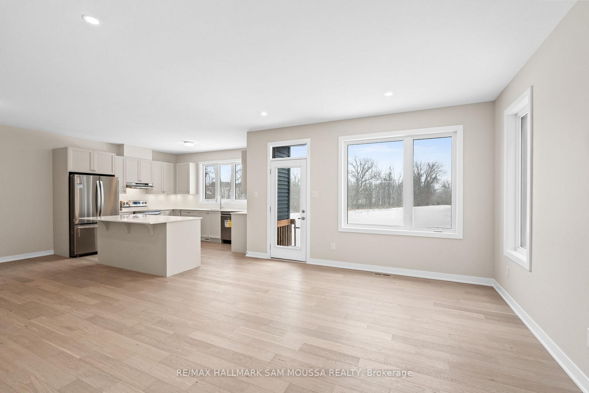 Photo 9 of 410 Euphoria Crescent, Ottawa, Barrhaven - Heritage Park — HOMEH