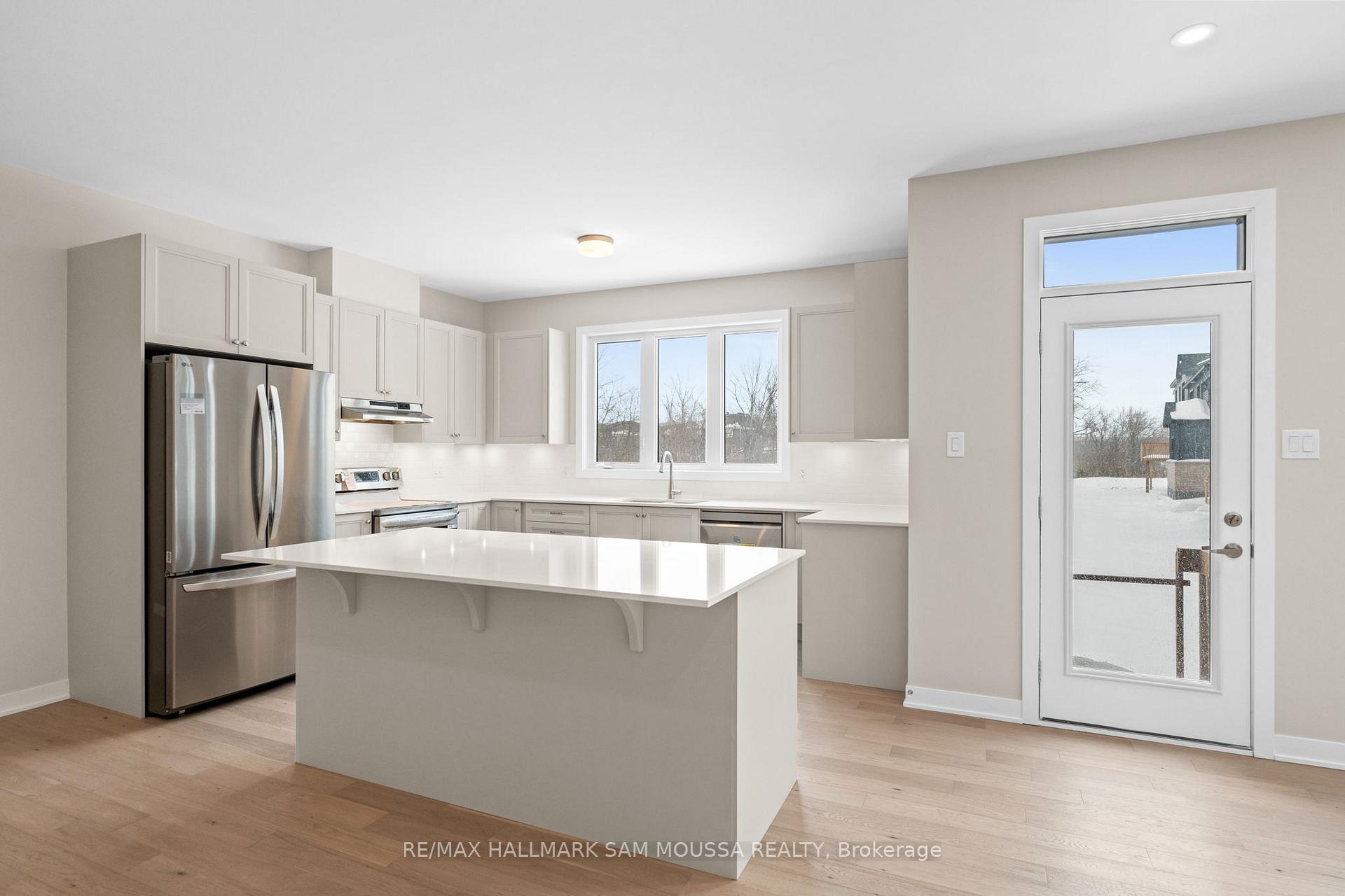 Photo 13 of 410 Euphoria Crescent, Ottawa, Barrhaven - Heritage Park — HOMEH