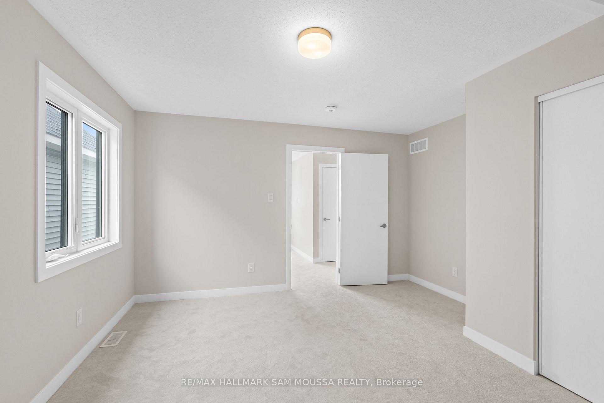 Photo 33 of 410 Euphoria Crescent, Ottawa, Barrhaven - Heritage Park — HOMEH
