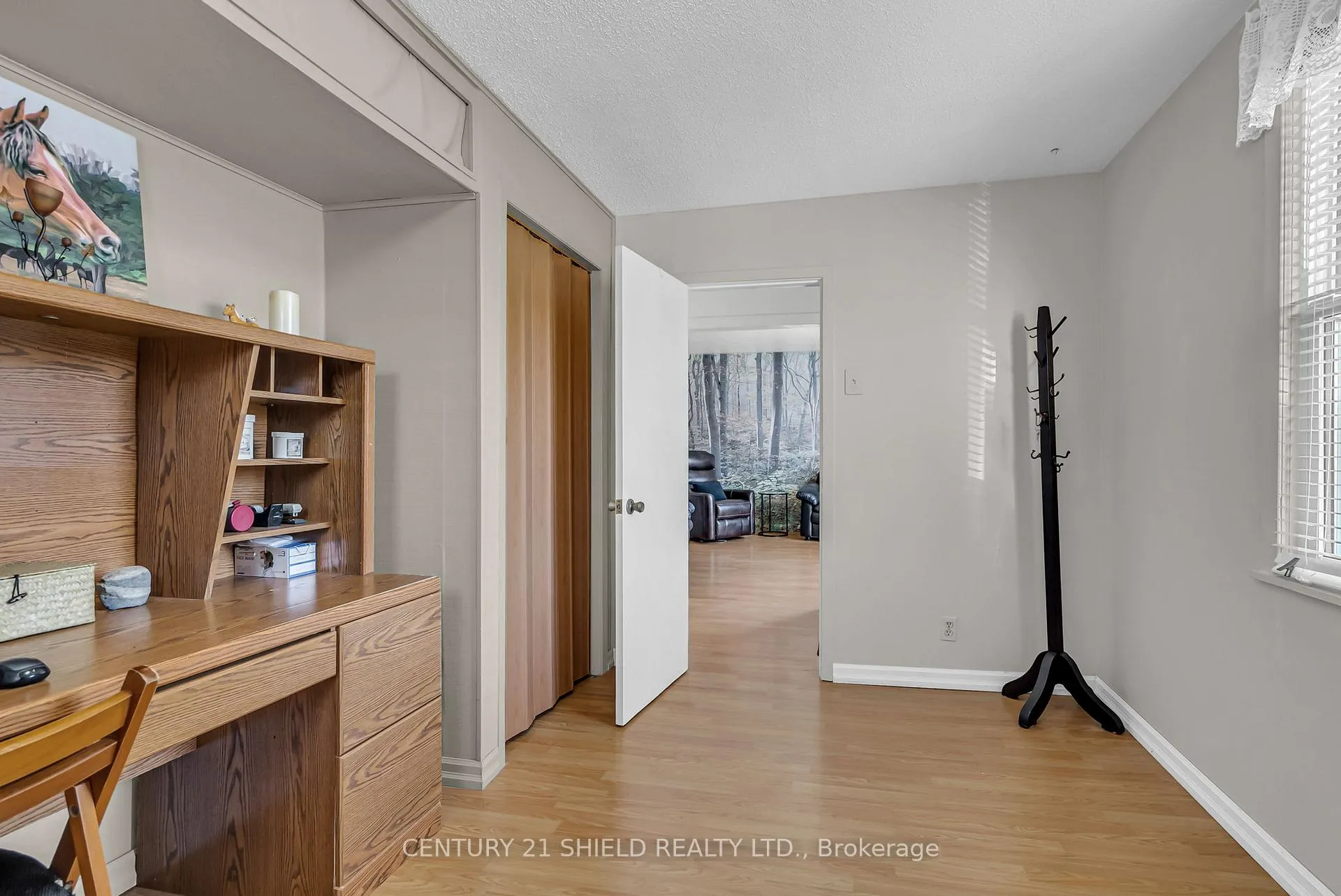 Photo 6 of 1201 Daly Avenue, Cornwall — HOMEH