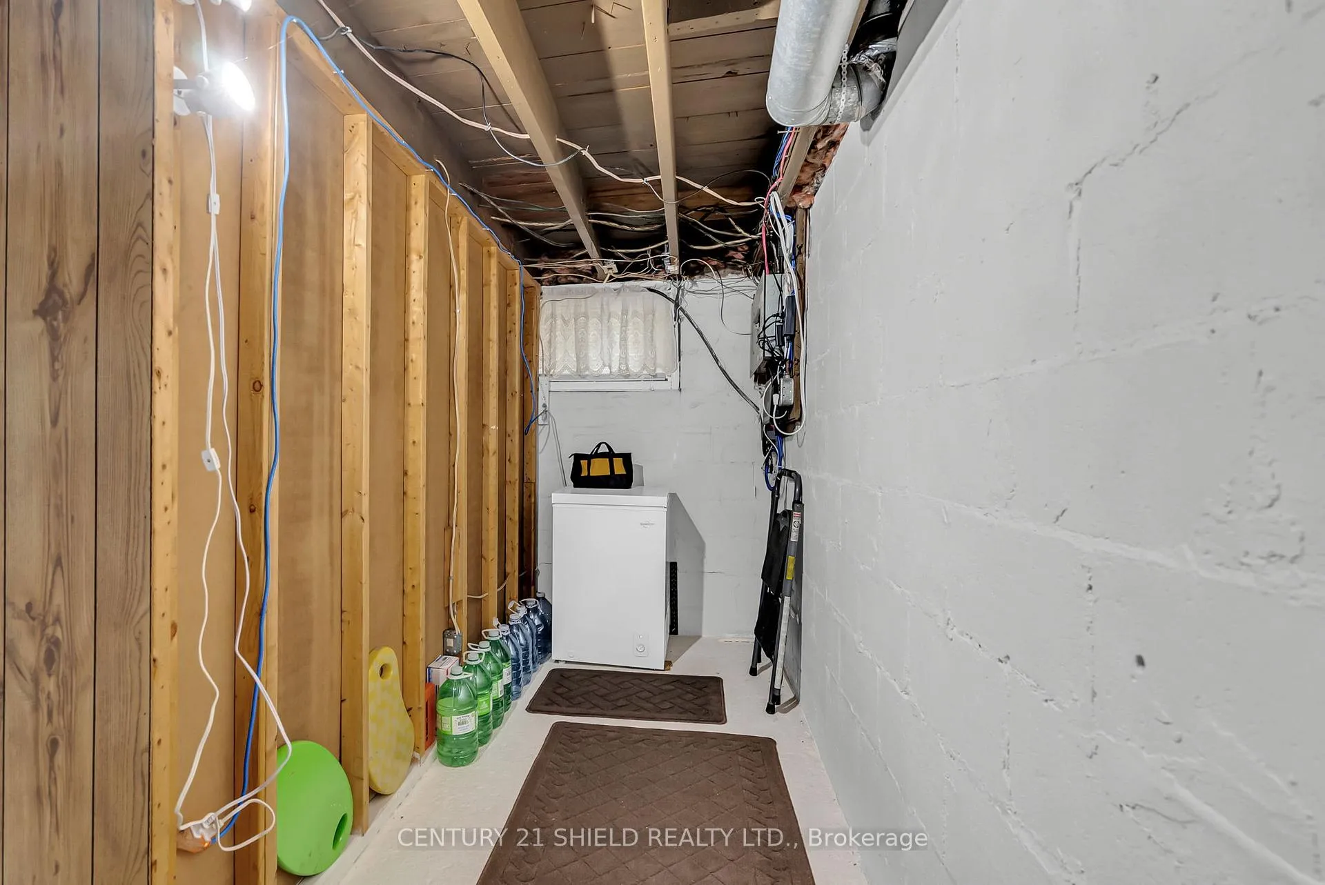 Photo 18 of 1201 Daly Avenue, Cornwall — HOMEH