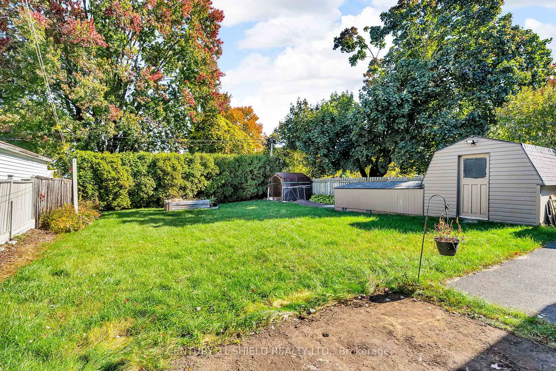Photo 19 of 1201 Daly Avenue, Cornwall — HOMEH