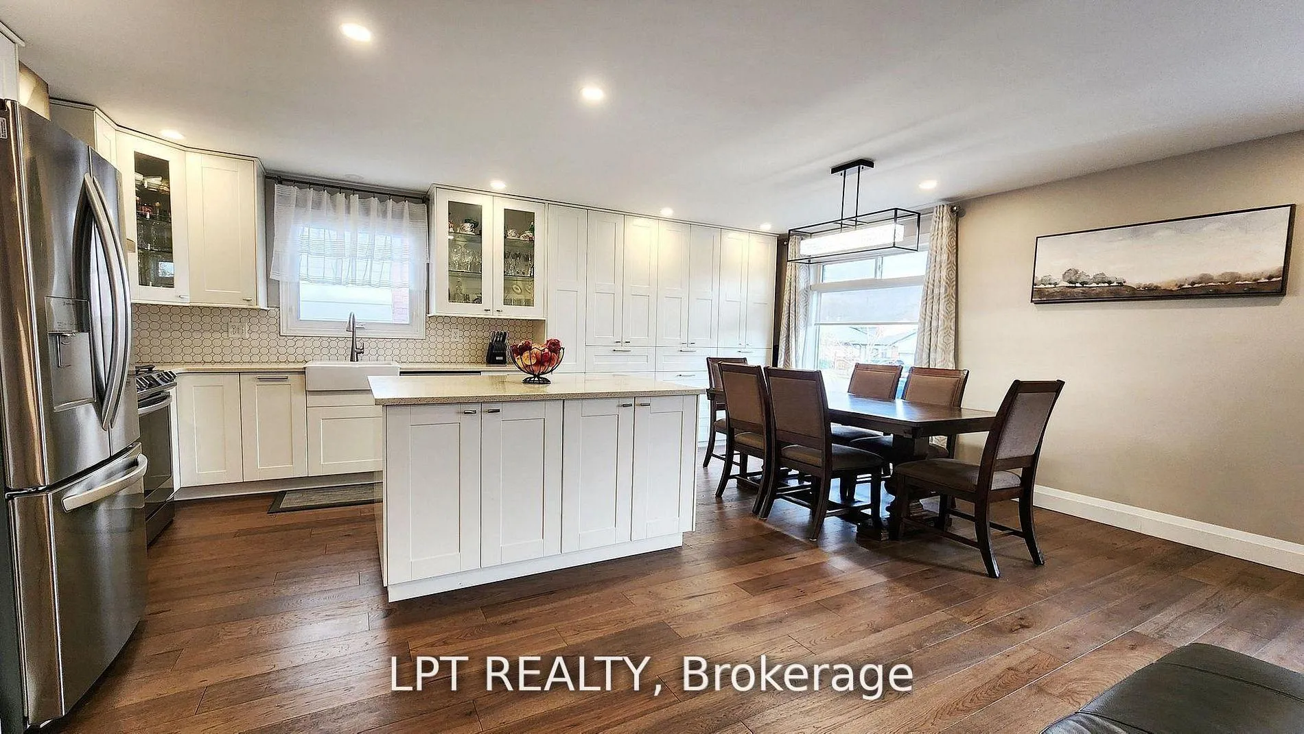 Photo 6 of 48 Maplehurst Crescent, Barrie, Cundles East — HOMEH