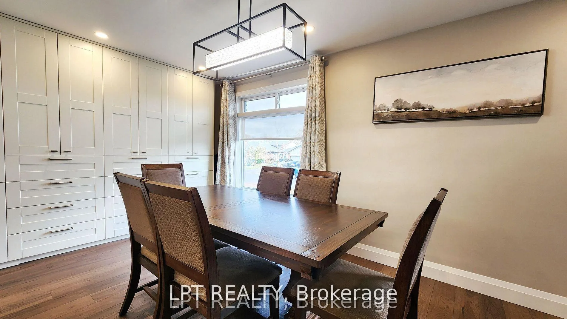Photo 7 of 48 Maplehurst Crescent, Barrie, Cundles East — HOMEH