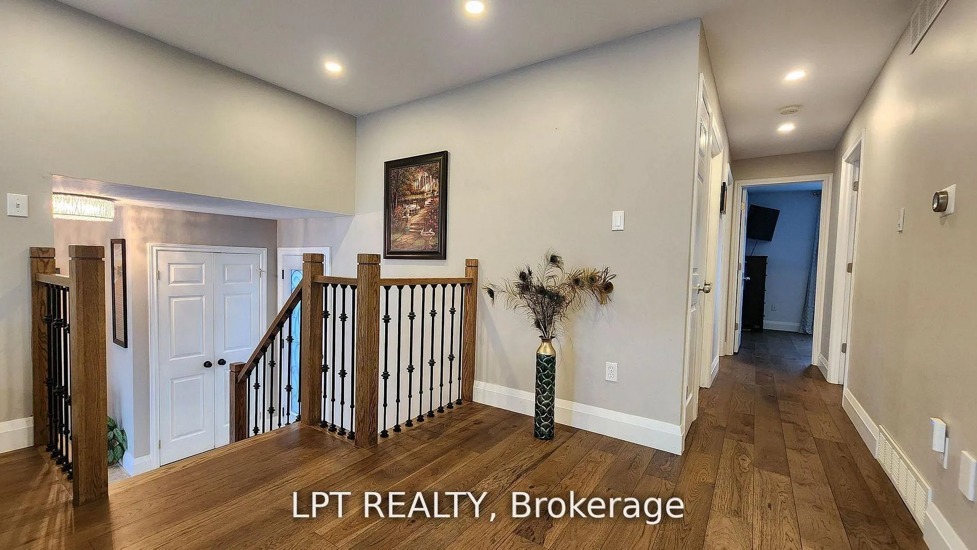 Photo 12 of 48 Maplehurst Crescent, Barrie, Cundles East — HOMEH