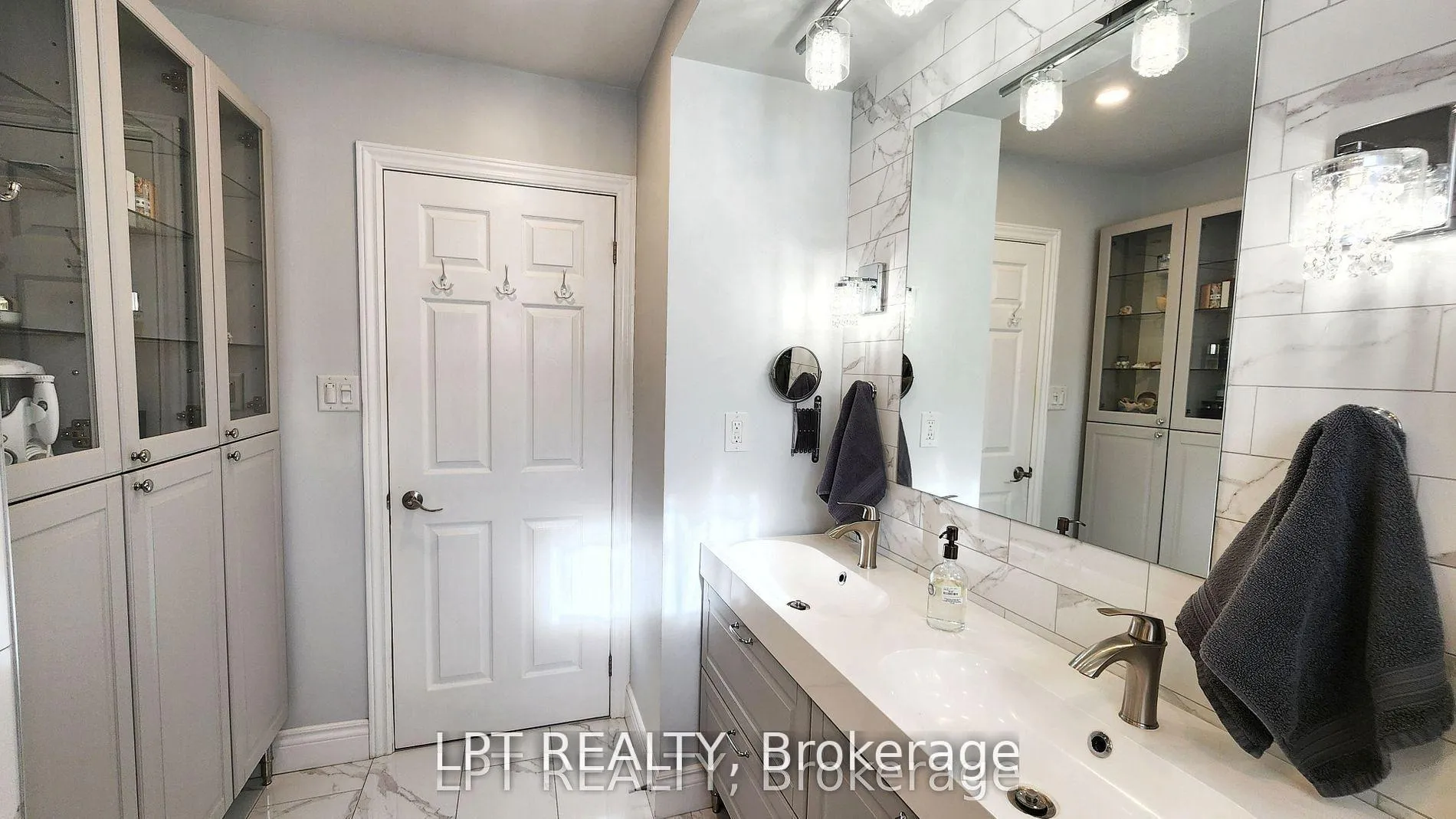 Photo 13 of 48 Maplehurst Crescent, Barrie, Cundles East — HOMEH