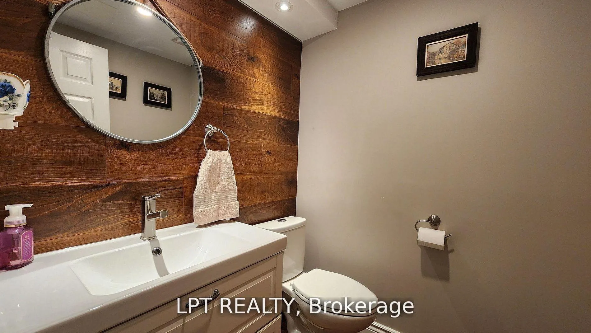 Photo 27 of 48 Maplehurst Crescent, Barrie, Cundles East — HOMEH