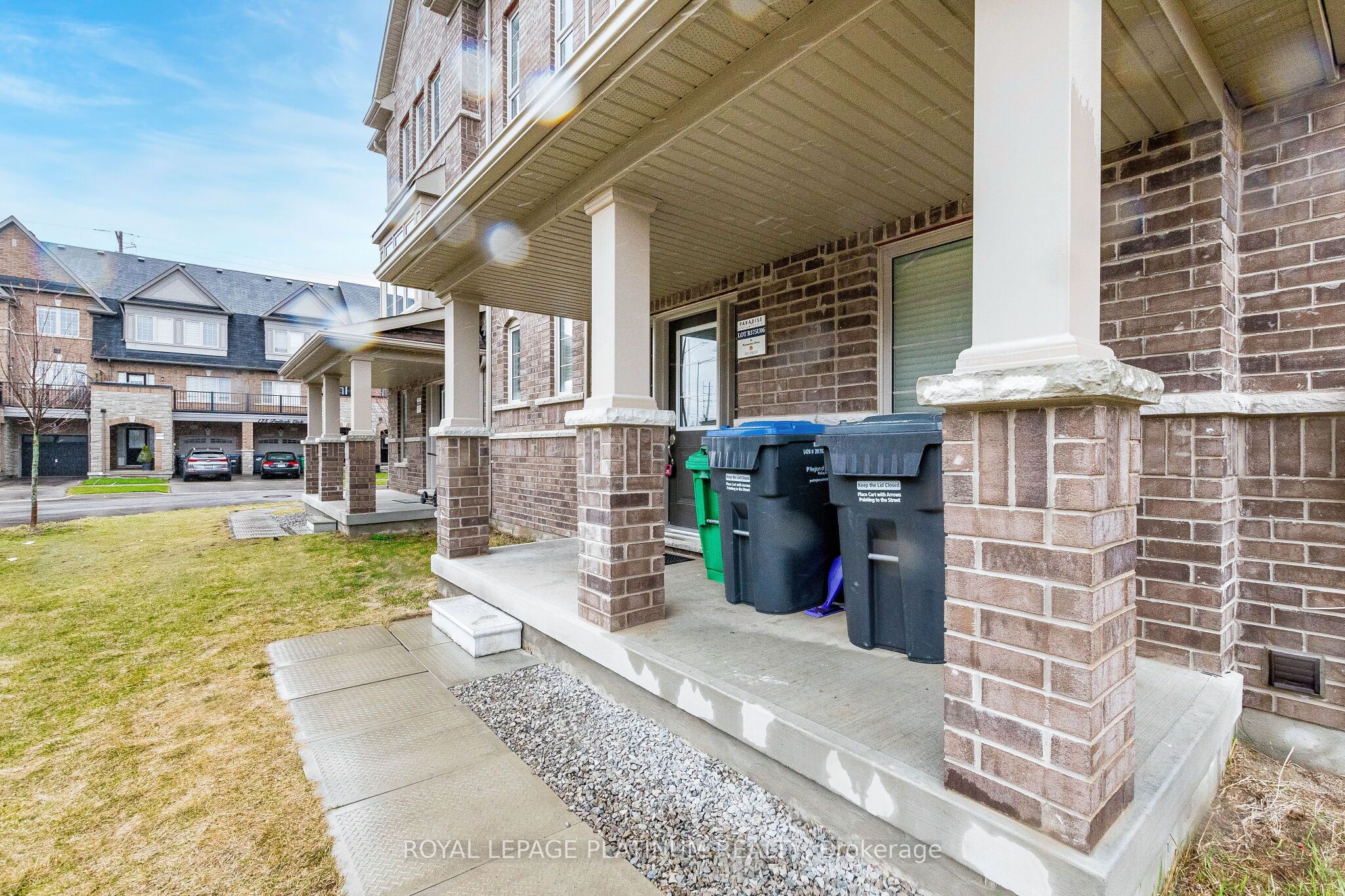 Photo 7 of 45 Haymarket Drive, Brampton, Northwest Brampton — HOMEH