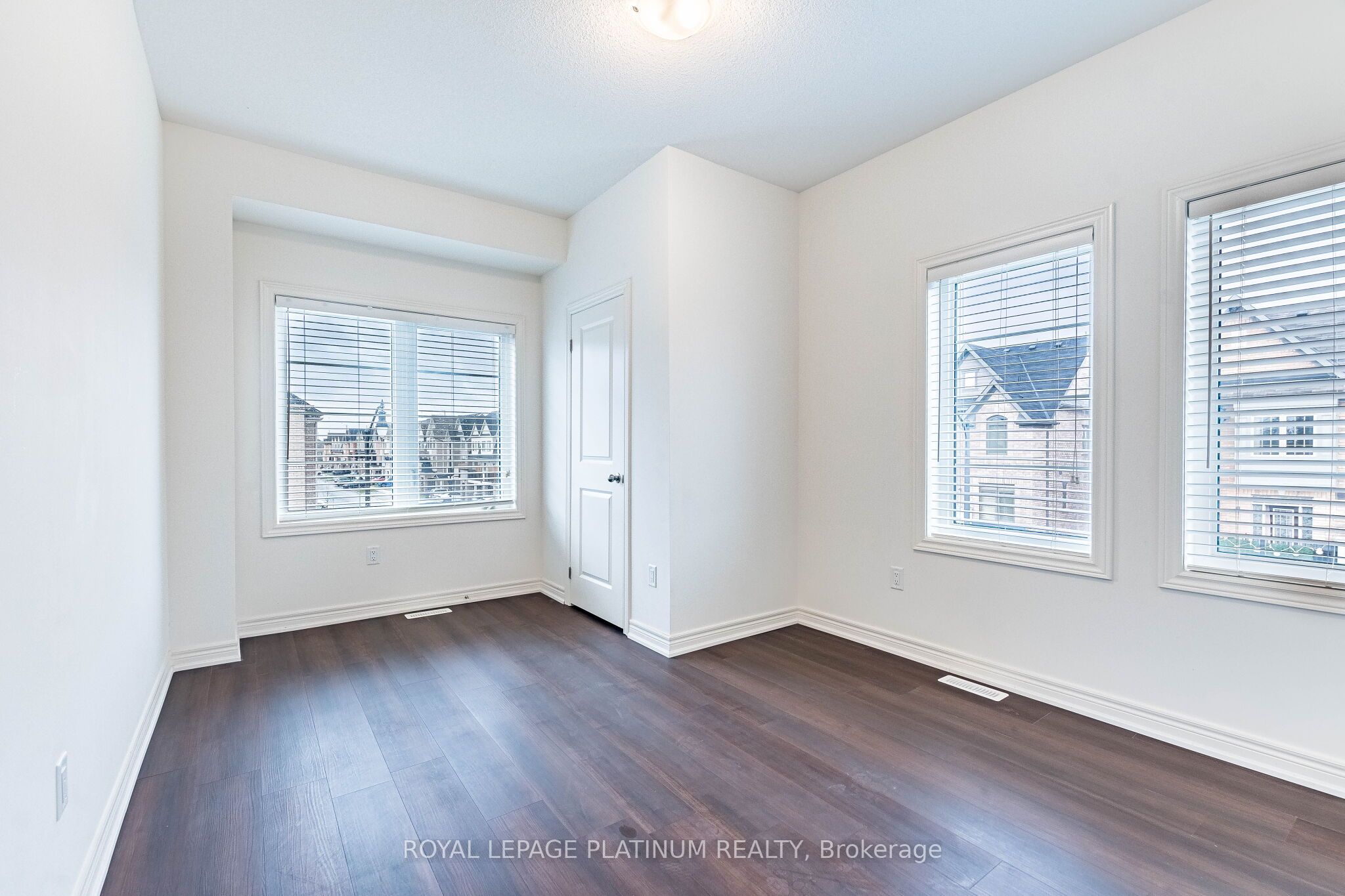 Photo 34 of 45 Haymarket Drive, Brampton, Northwest Brampton — HOMEH