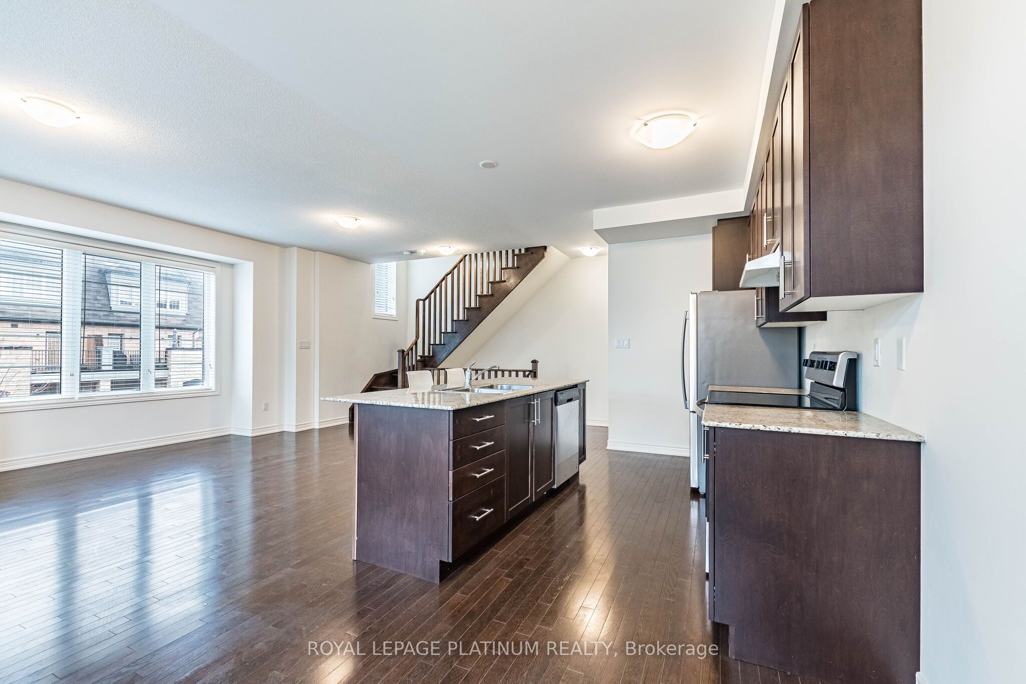 Photo 25 of 45 Haymarket Drive, Brampton, Northwest Brampton — HOMEH