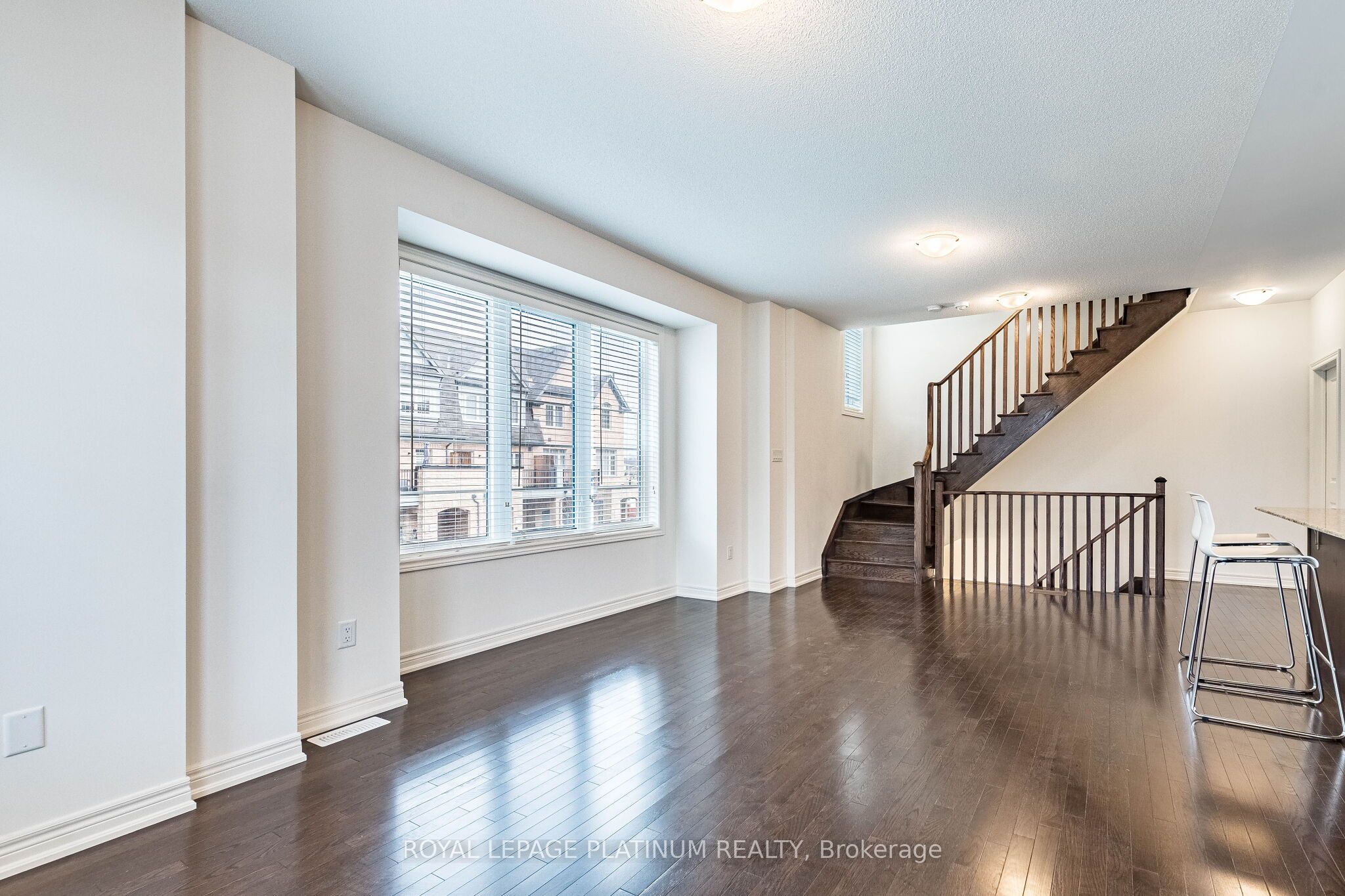 Photo 20 of 45 Haymarket Drive, Brampton, Northwest Brampton — HOMEH
