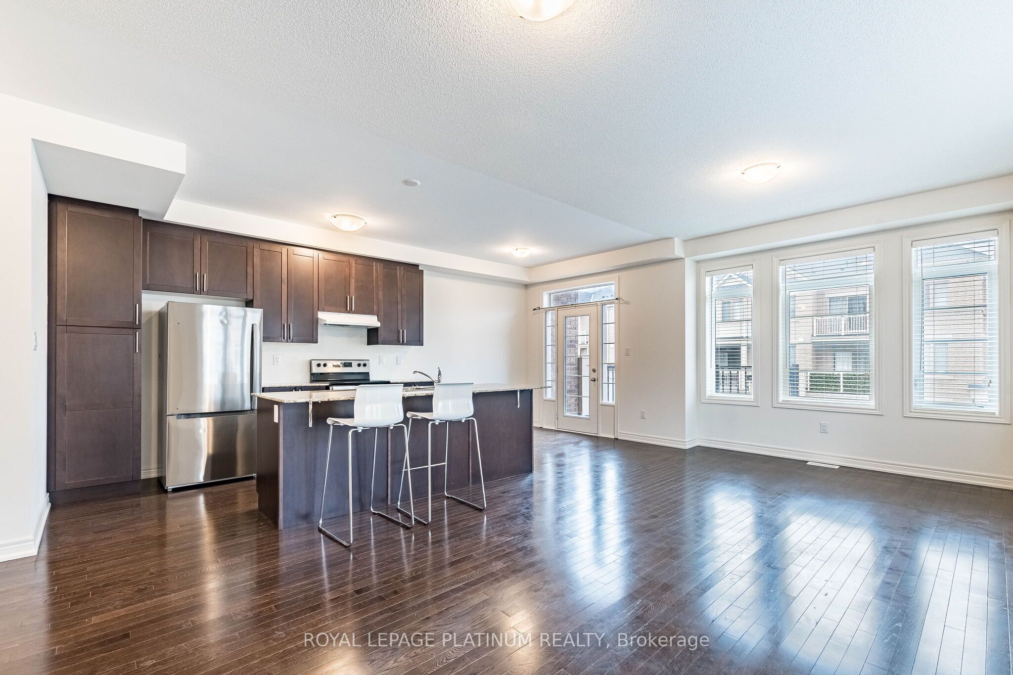 Photo 16 of 45 Haymarket Drive, Brampton, Northwest Brampton — HOMEH