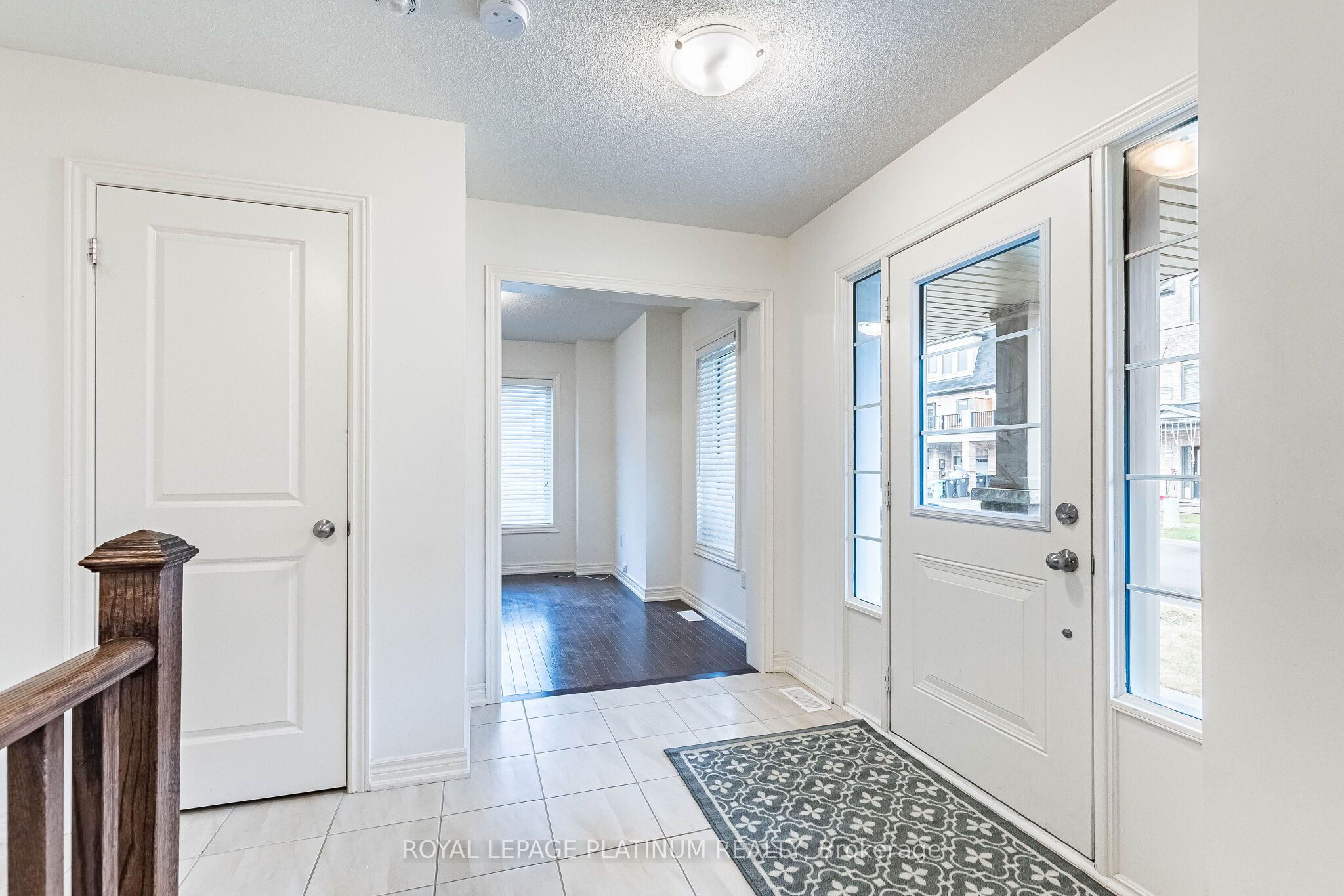 Photo 11 of 45 Haymarket Drive, Brampton, Northwest Brampton — HOMEH
