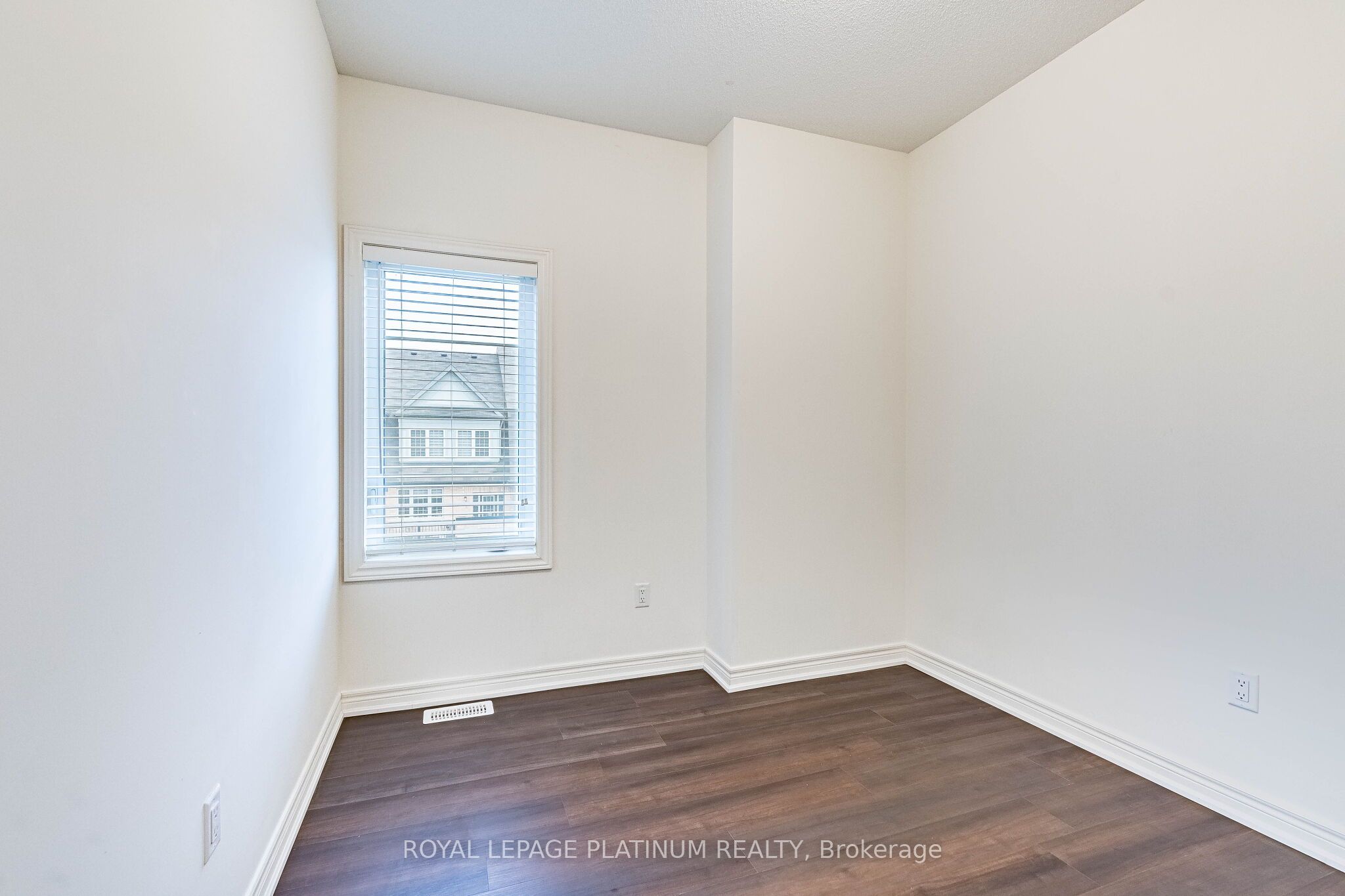 Photo 36 of 45 Haymarket Drive, Brampton, Northwest Brampton — HOMEH