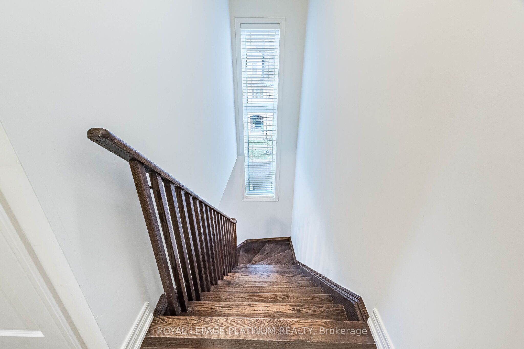 Photo 30 of 45 Haymarket Drive, Brampton, Northwest Brampton — HOMEH