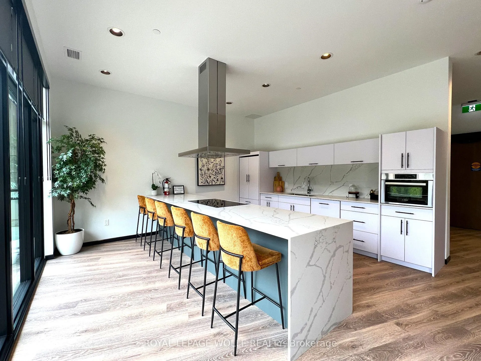 Photo 5 of Unit 411, 525 New Dundee Road, Kitchener — HOMEH