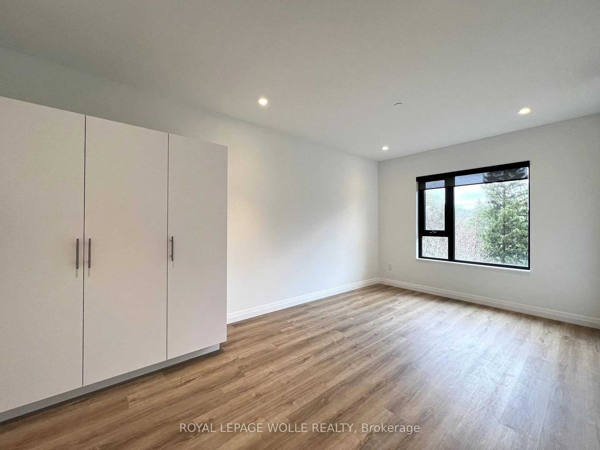 Photo 13 of Unit 411, 525 New Dundee Road, Kitchener — HOMEH