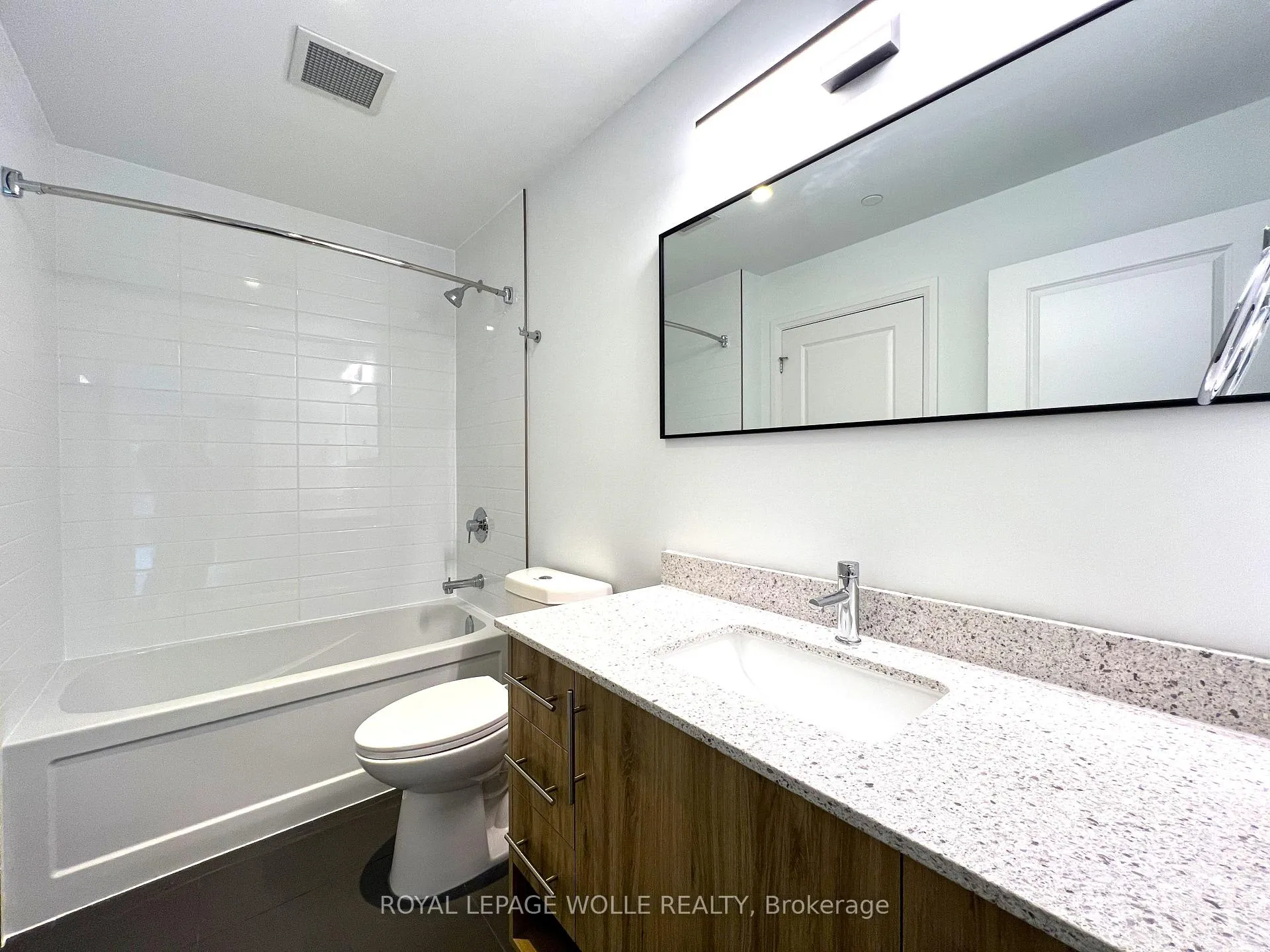 Photo 15 of Unit 411, 525 New Dundee Road, Kitchener — HOMEH