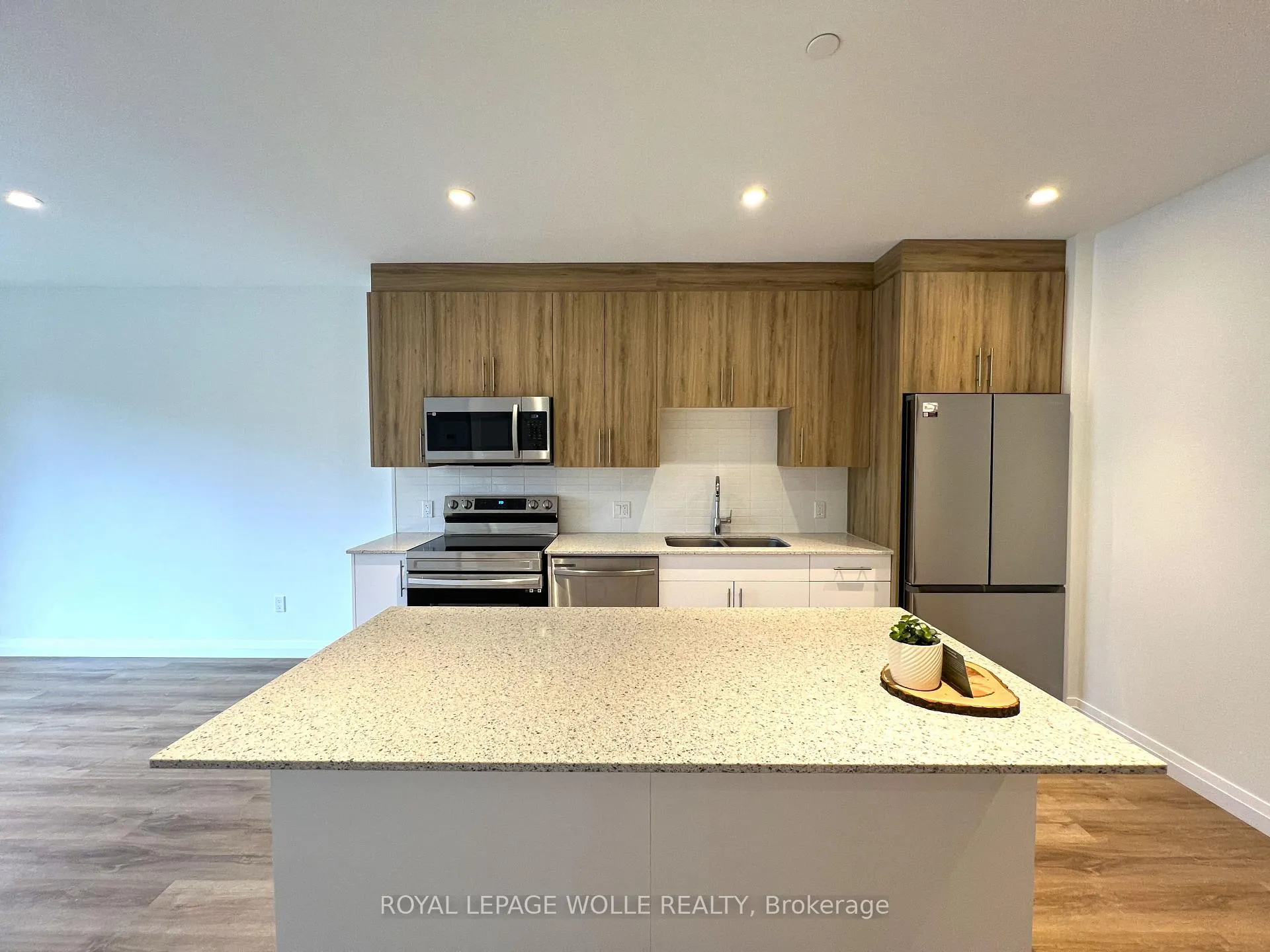 Photo 18 of Unit 411, 525 New Dundee Road, Kitchener — HOMEH