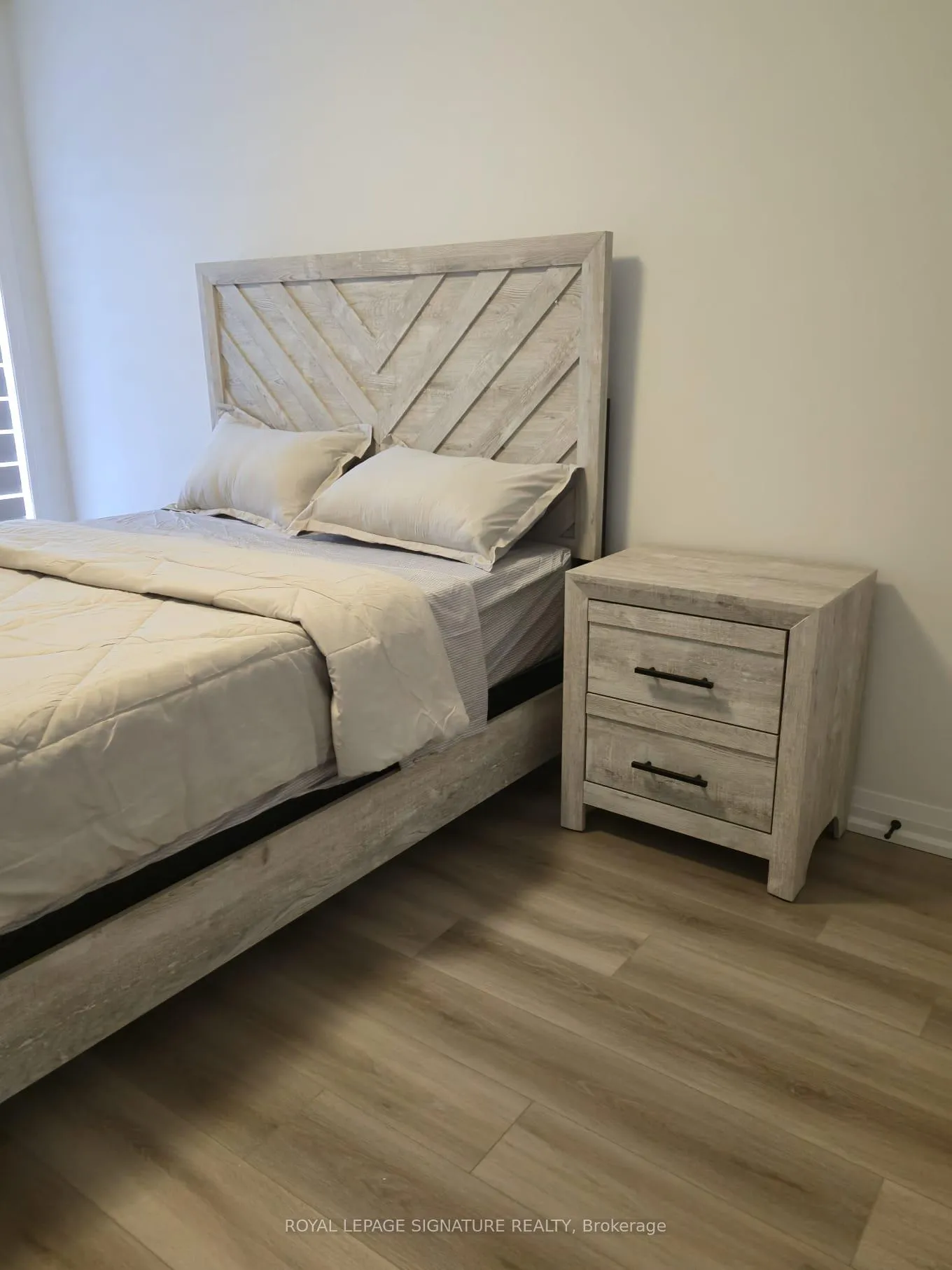 Photo 3 of Unit 17, 55 Tom Brown Drive, Brant, Paris — HOMEH