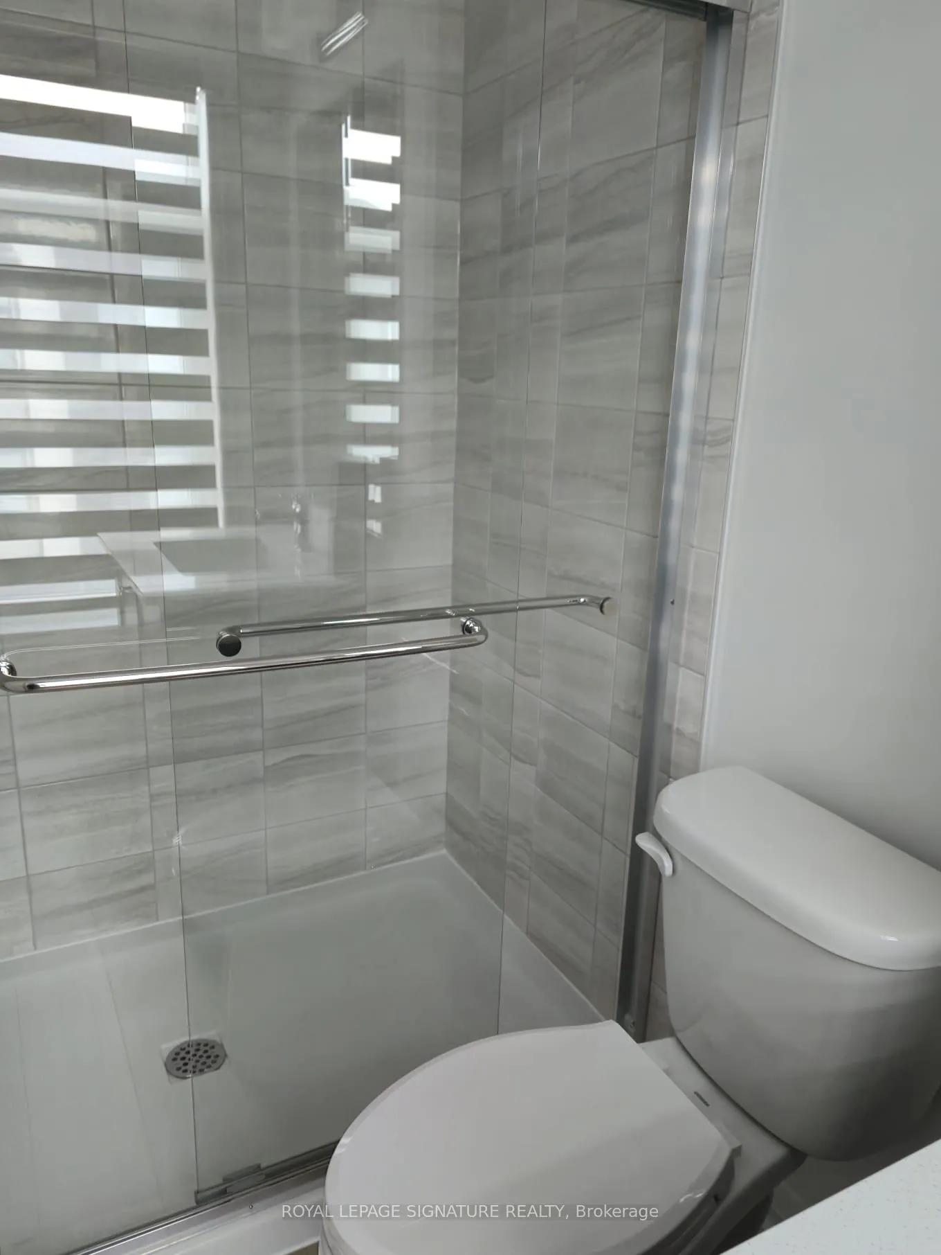 Photo 4 of Unit 17, 55 Tom Brown Drive, Brant, Paris — HOMEH