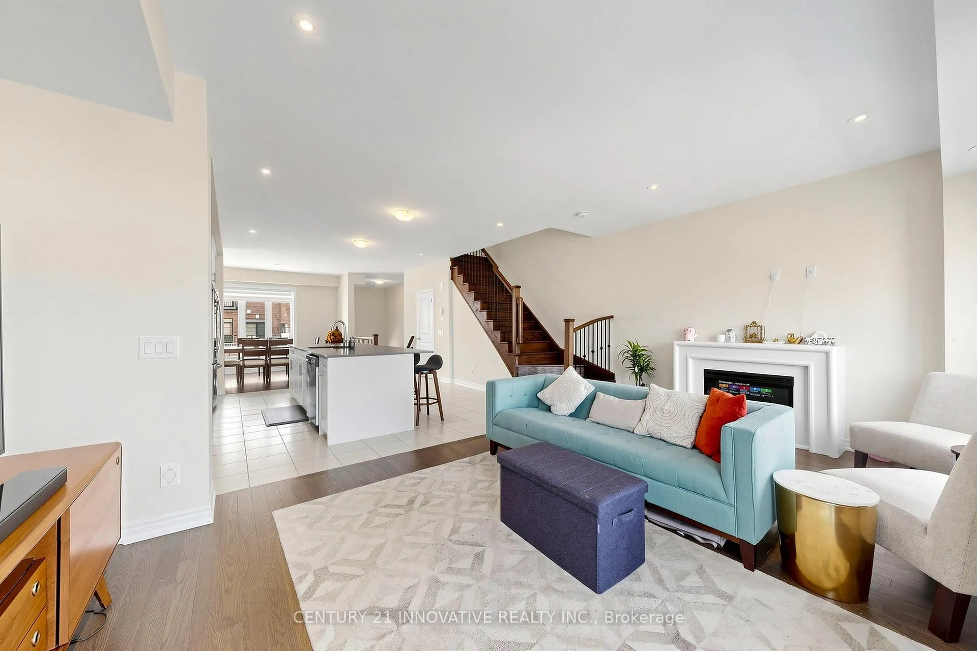 Photo 8 of 24 Icemaker Way, Whitby, Rural Whitby — HOMEH