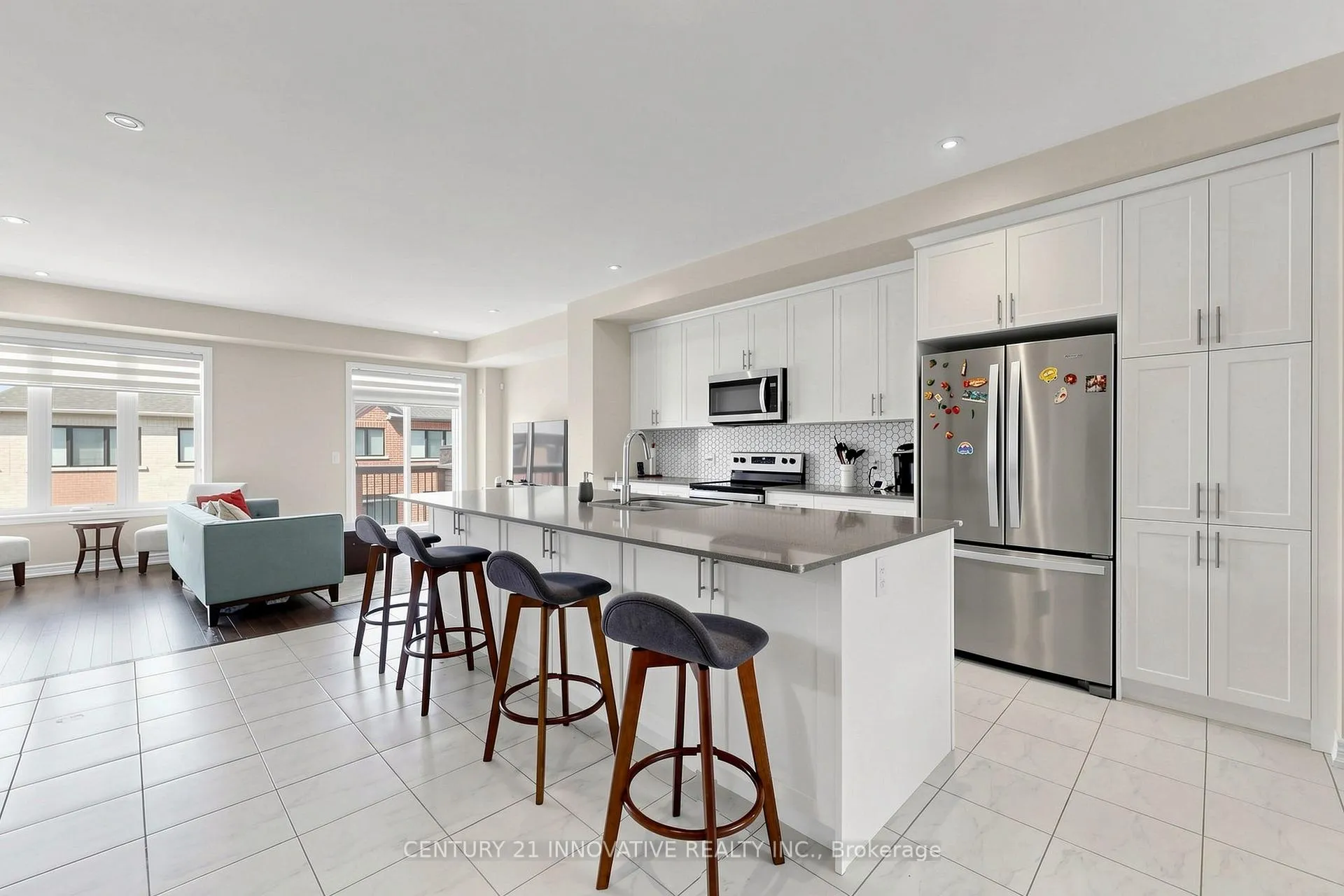 Photo 14 of 24 Icemaker Way, Whitby, Rural Whitby — HOMEH