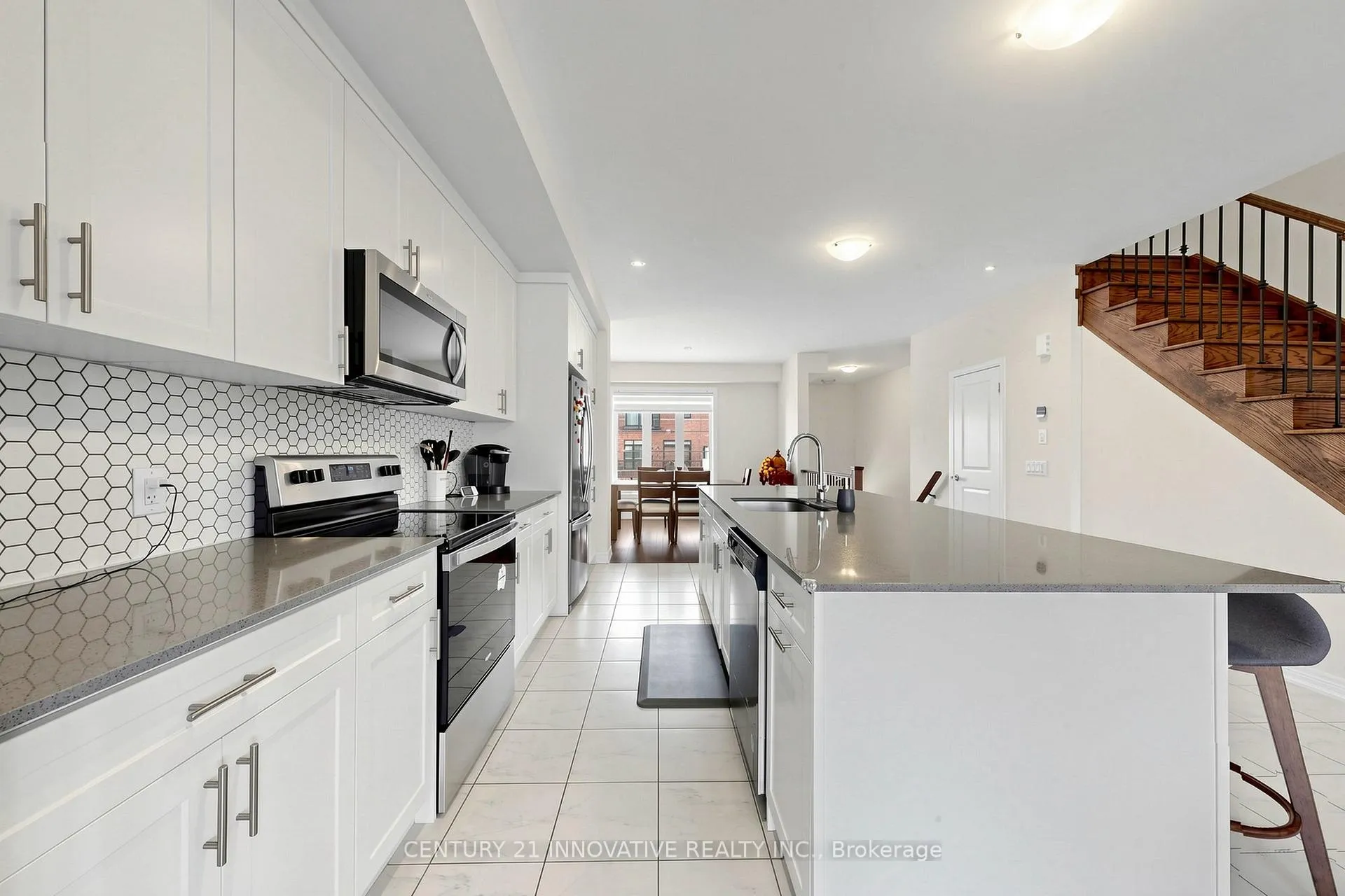 Photo 15 of 24 Icemaker Way, Whitby, Rural Whitby — HOMEH