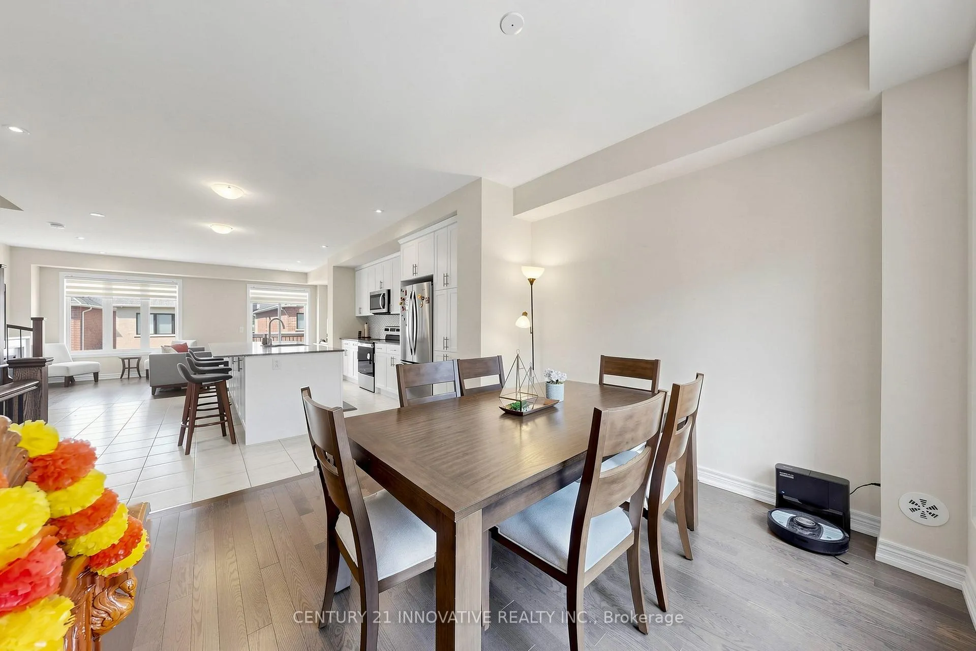 Photo 18 of 24 Icemaker Way, Whitby, Rural Whitby — HOMEH