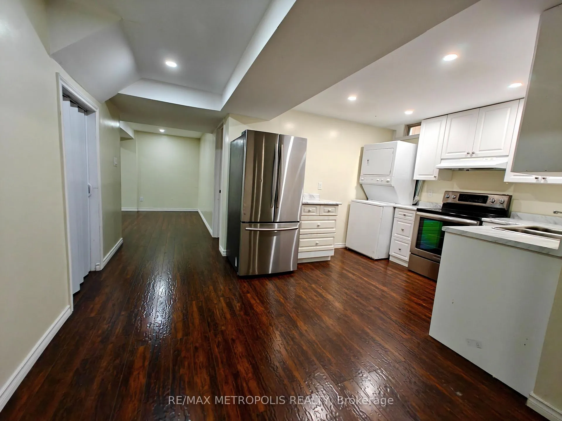 Photo 8 of Unit Bsmt, 20 Stockell Crescent, Ajax, Northeast Ajax — HOMEH