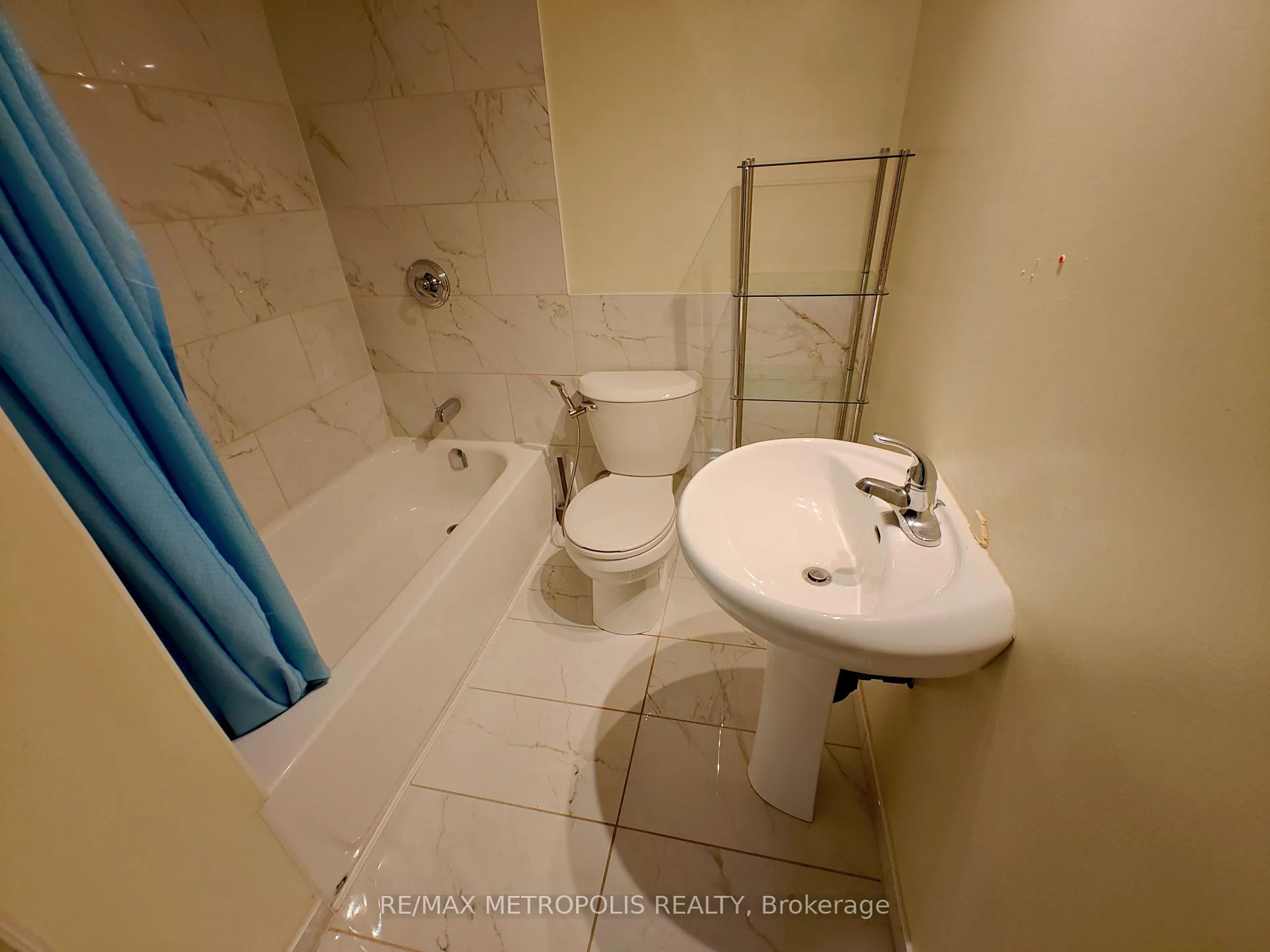 Photo 9 of Unit Bsmt, 20 Stockell Crescent, Ajax, Northeast Ajax — HOMEH
