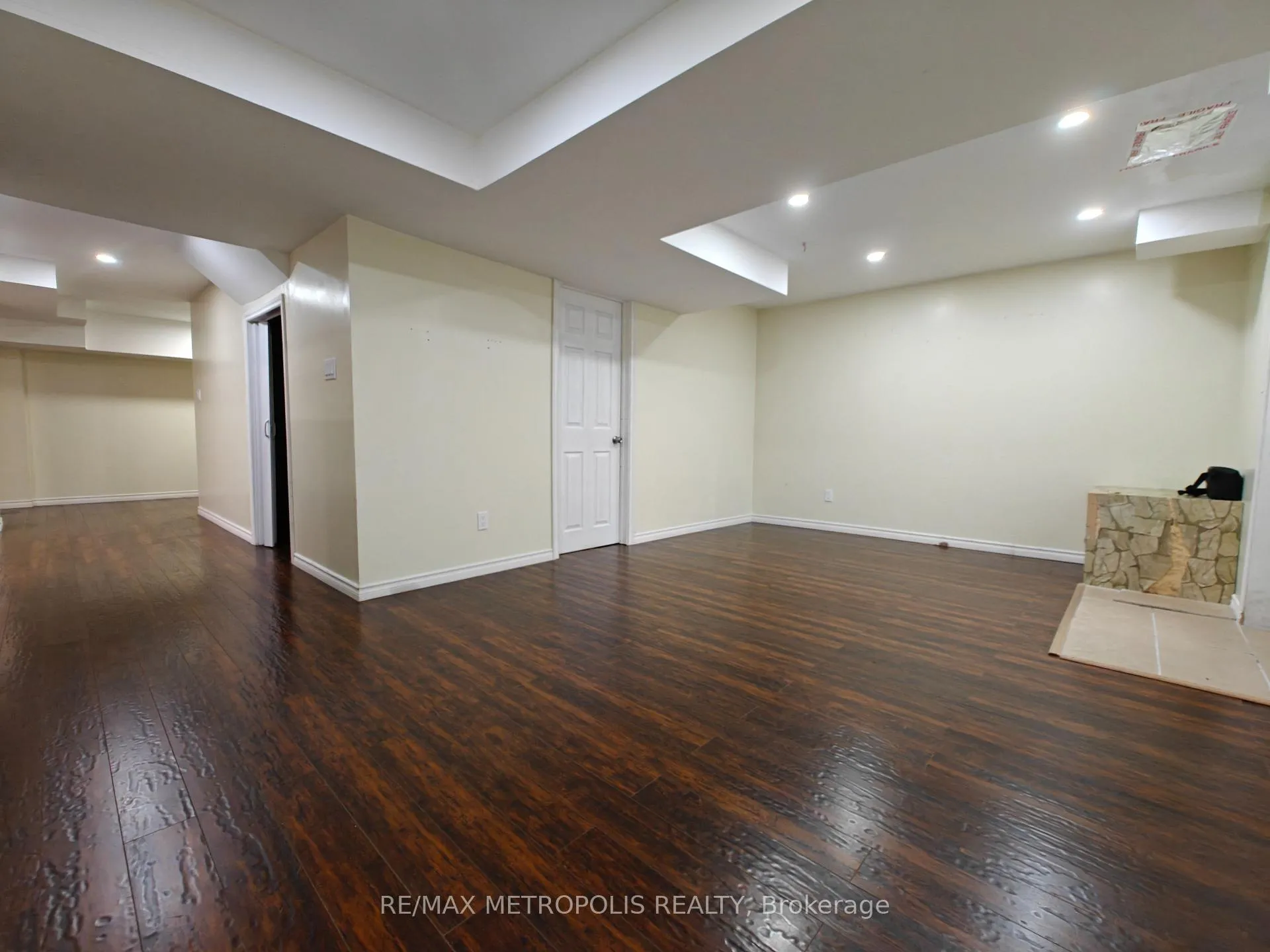 Photo 10 of Unit Bsmt, 20 Stockell Crescent, Ajax, Northeast Ajax — HOMEH