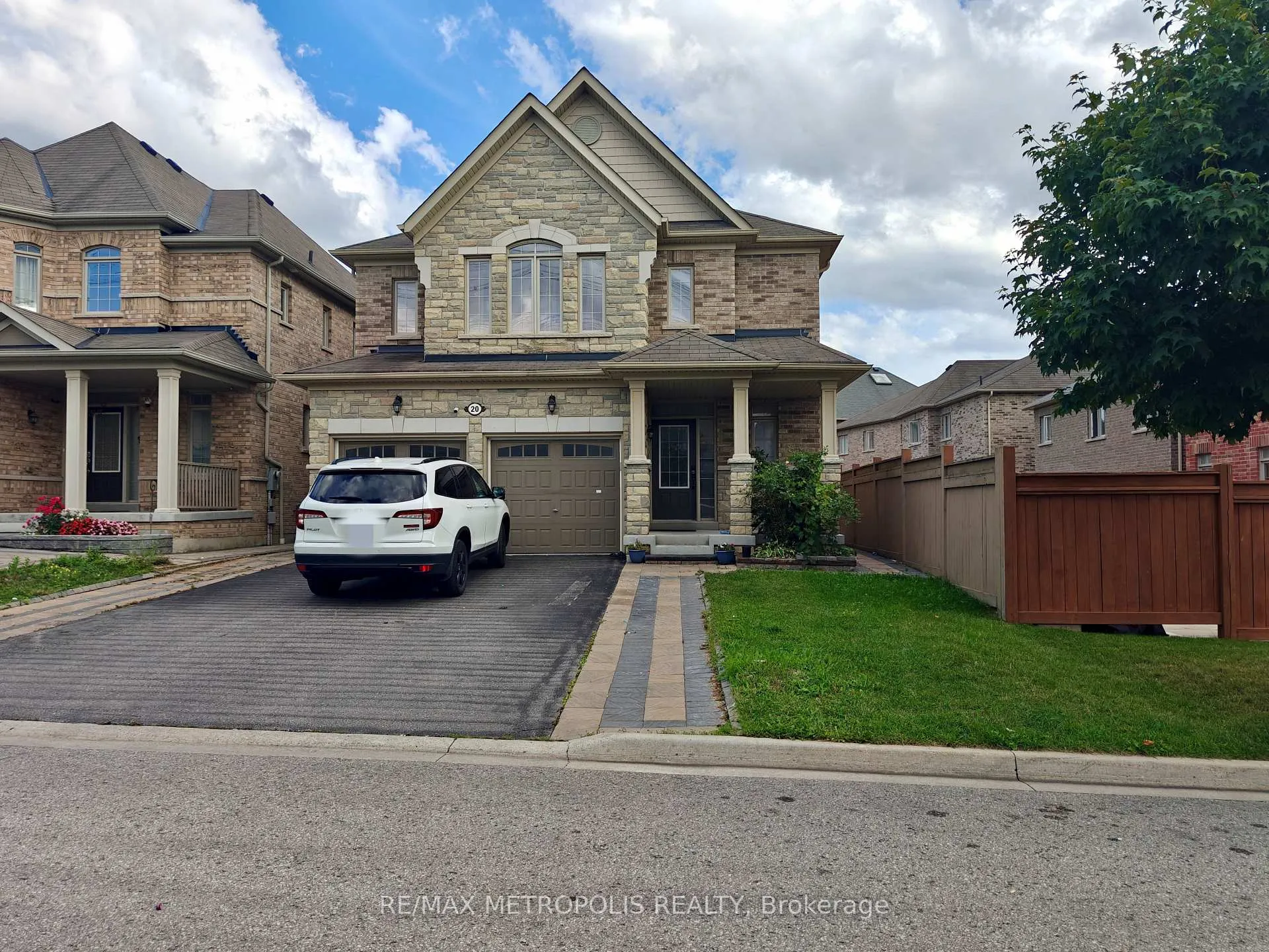 Photo 13 of Unit Bsmt, 20 Stockell Crescent, Ajax, Northeast Ajax — HOMEH